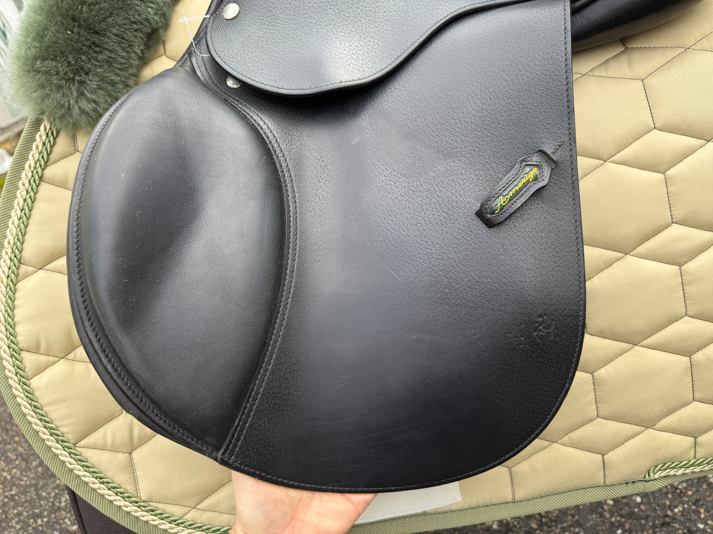 Amerigo Farouche Pinerolo Springsattel 17 Zoll kurzes Blatt auch für Ponys