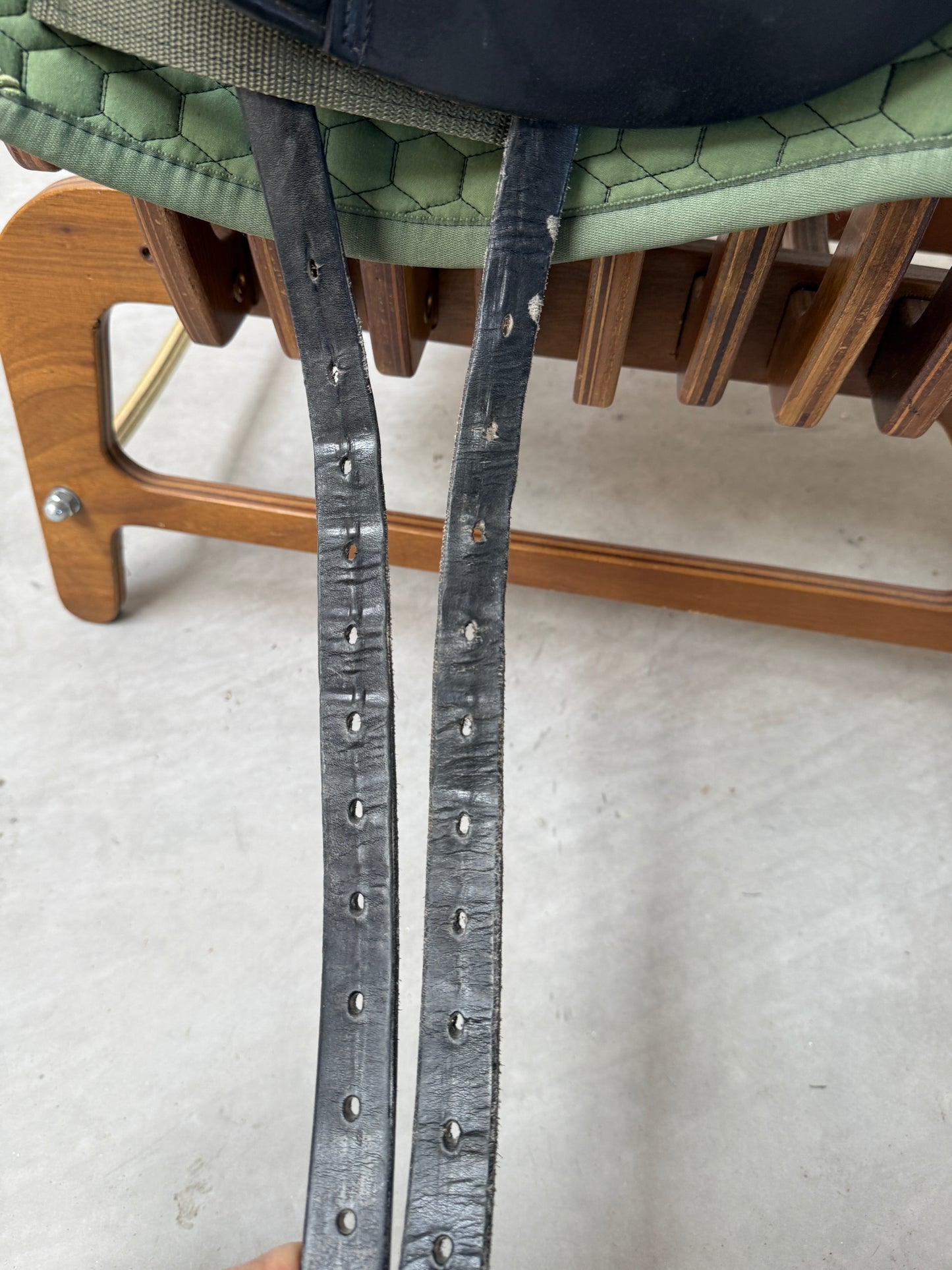 Frank Baines Omni Dressursattel 17 Zoll MW hoher Widerrist