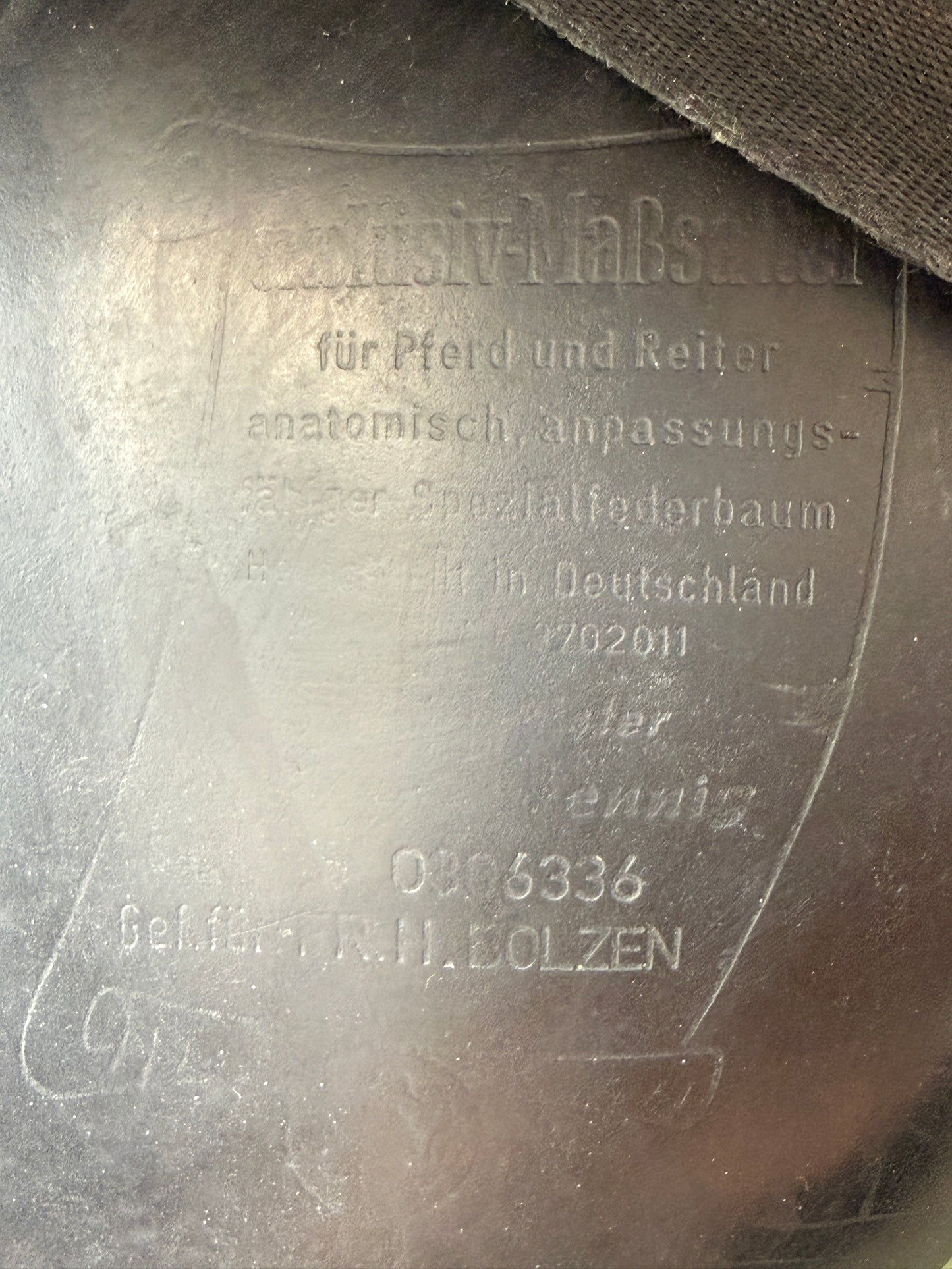 Hennig ASP Dressursattel 17,5 Zoll