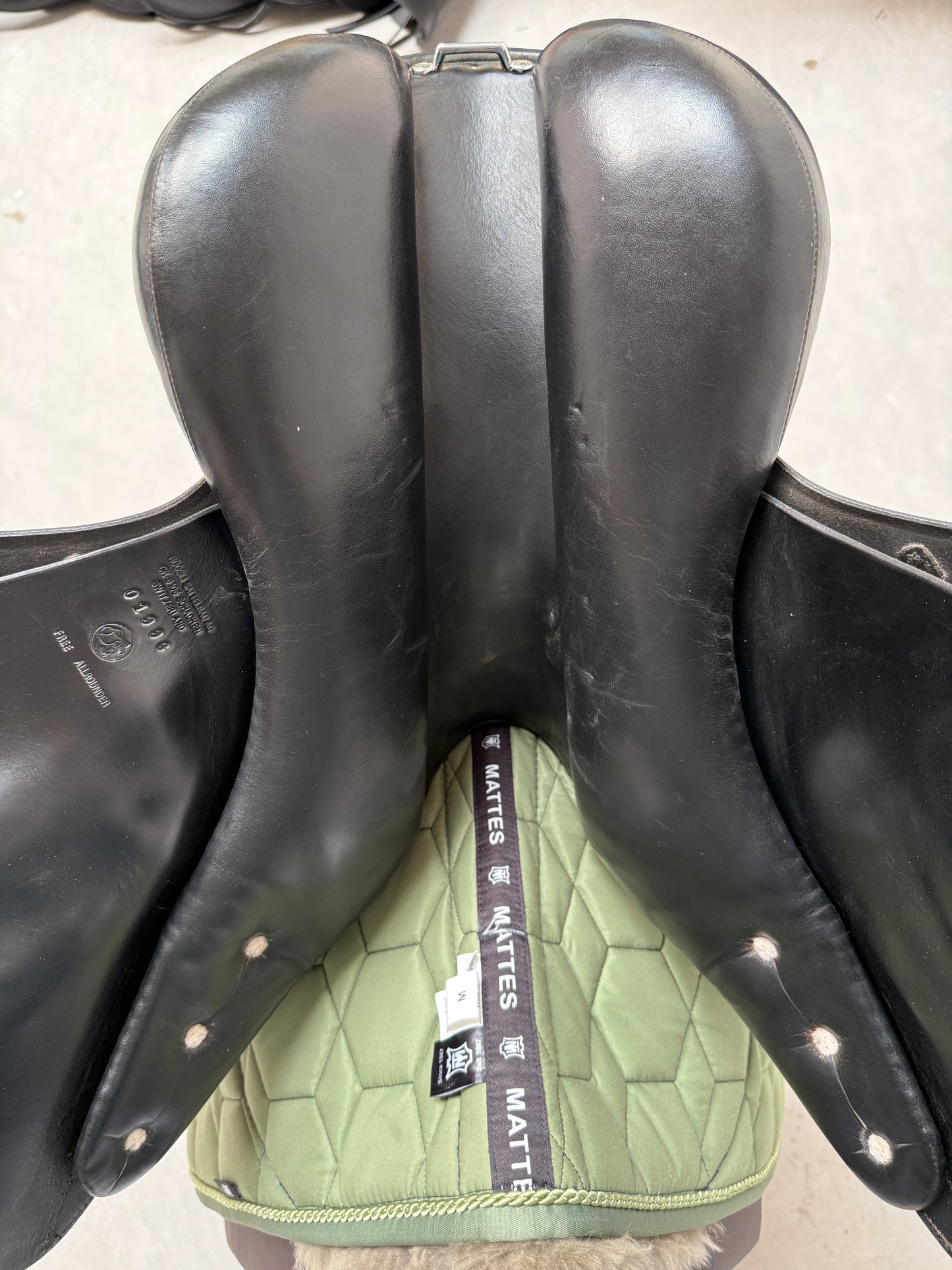 Röösli Free Allrounder VS-Sattel Vielseitigkeitssattel 17 Zoll