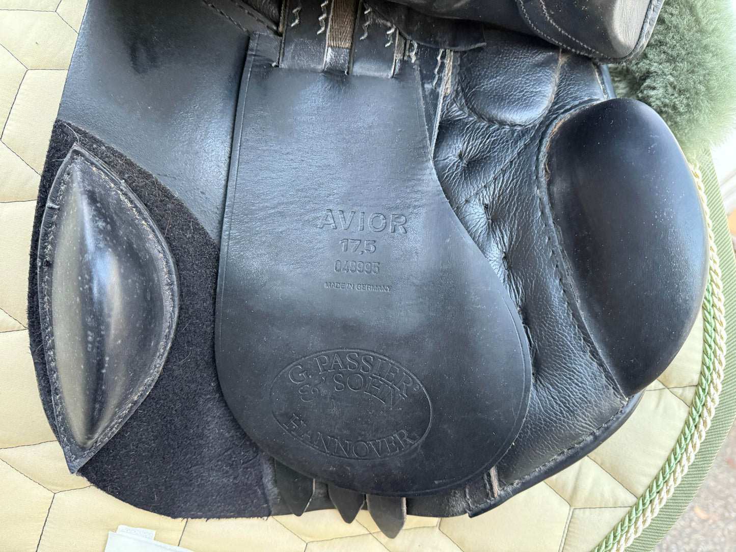 #208 Passier Avior Springsattel 17,5 Zoll breite Kammer