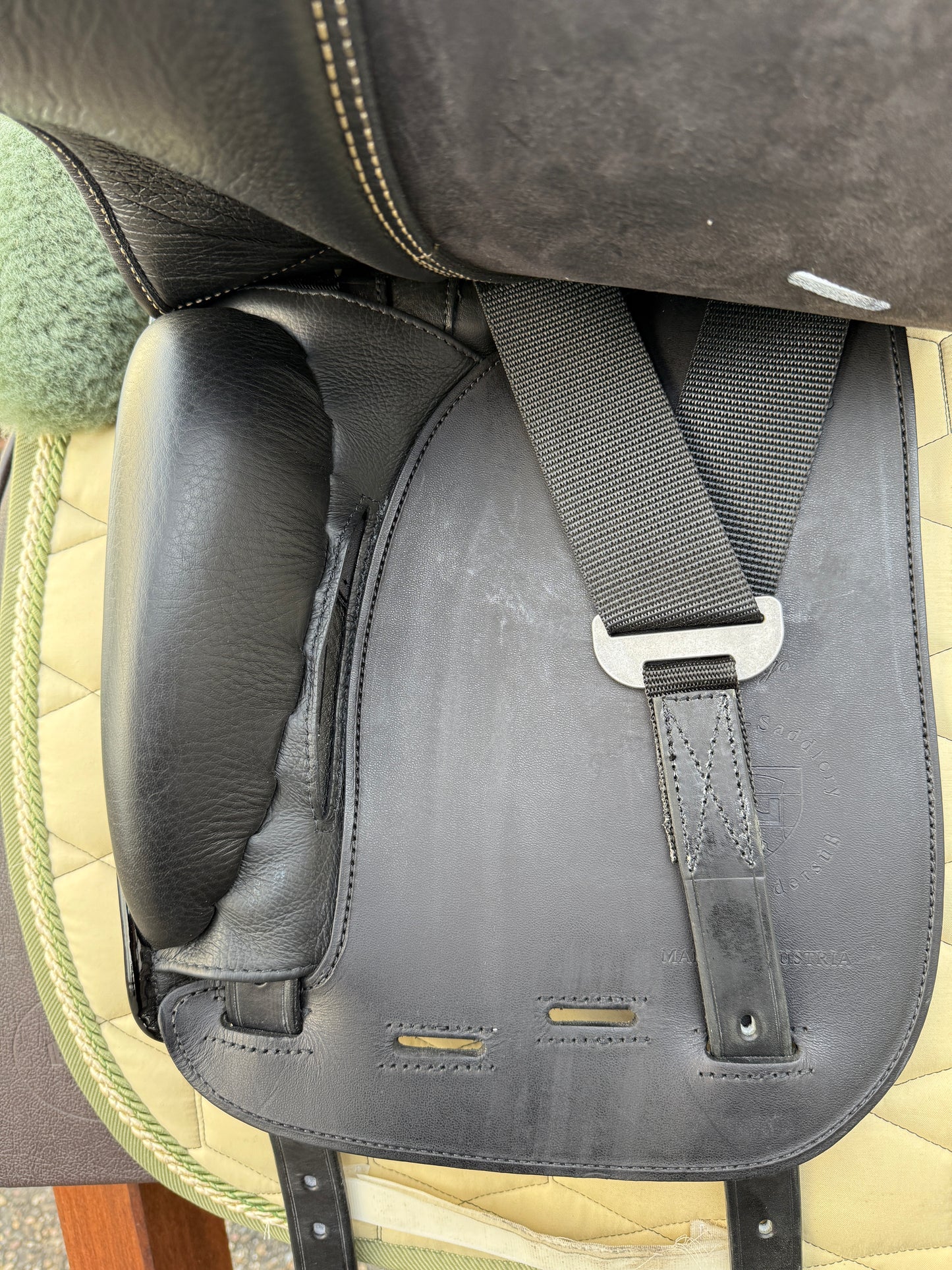 #248 Niedersüß Tango Dressursattel 17,5 Zoll NEU