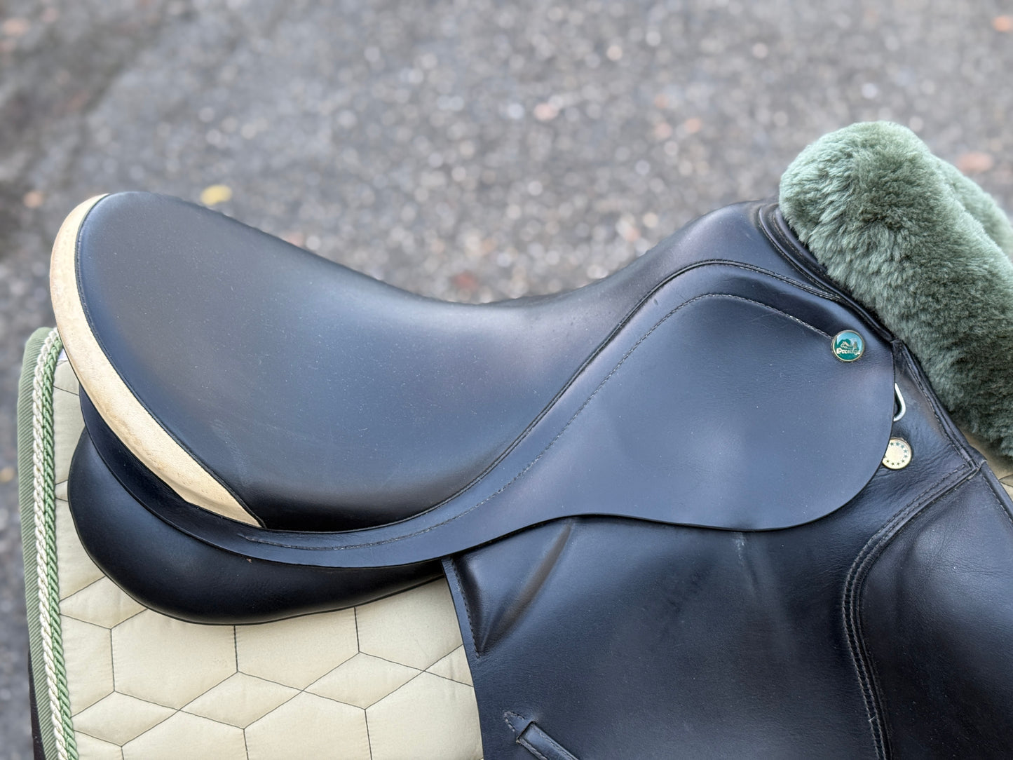 #221 Prestige Venezia VS-Sattel 18 Zoll 33 für hohen Widerrist