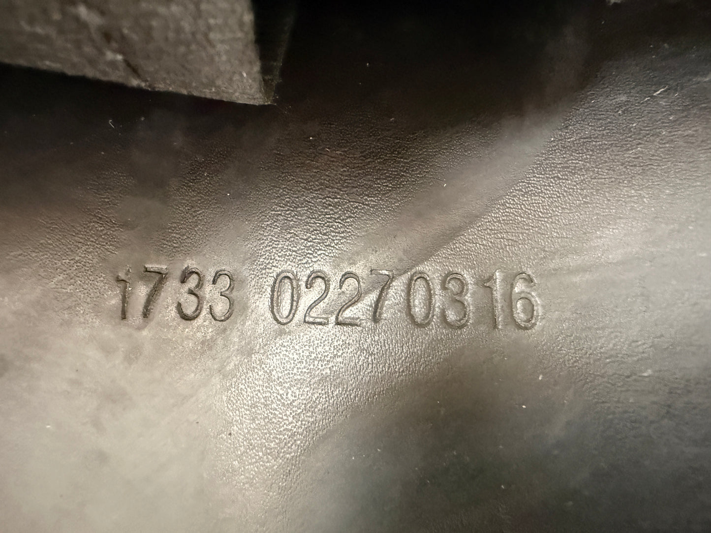 Prestige Como Springsattel 17 Zoll 33 schwarz