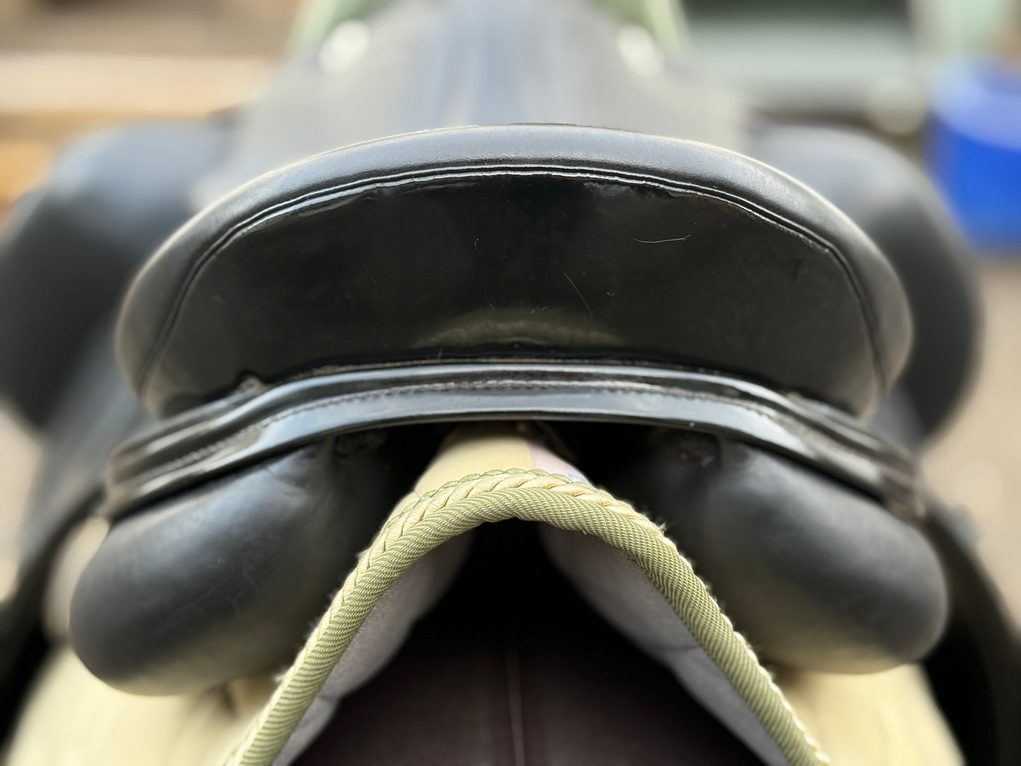 #254 Erreplus Elena Dressursattel 18 Zoll mit Lack