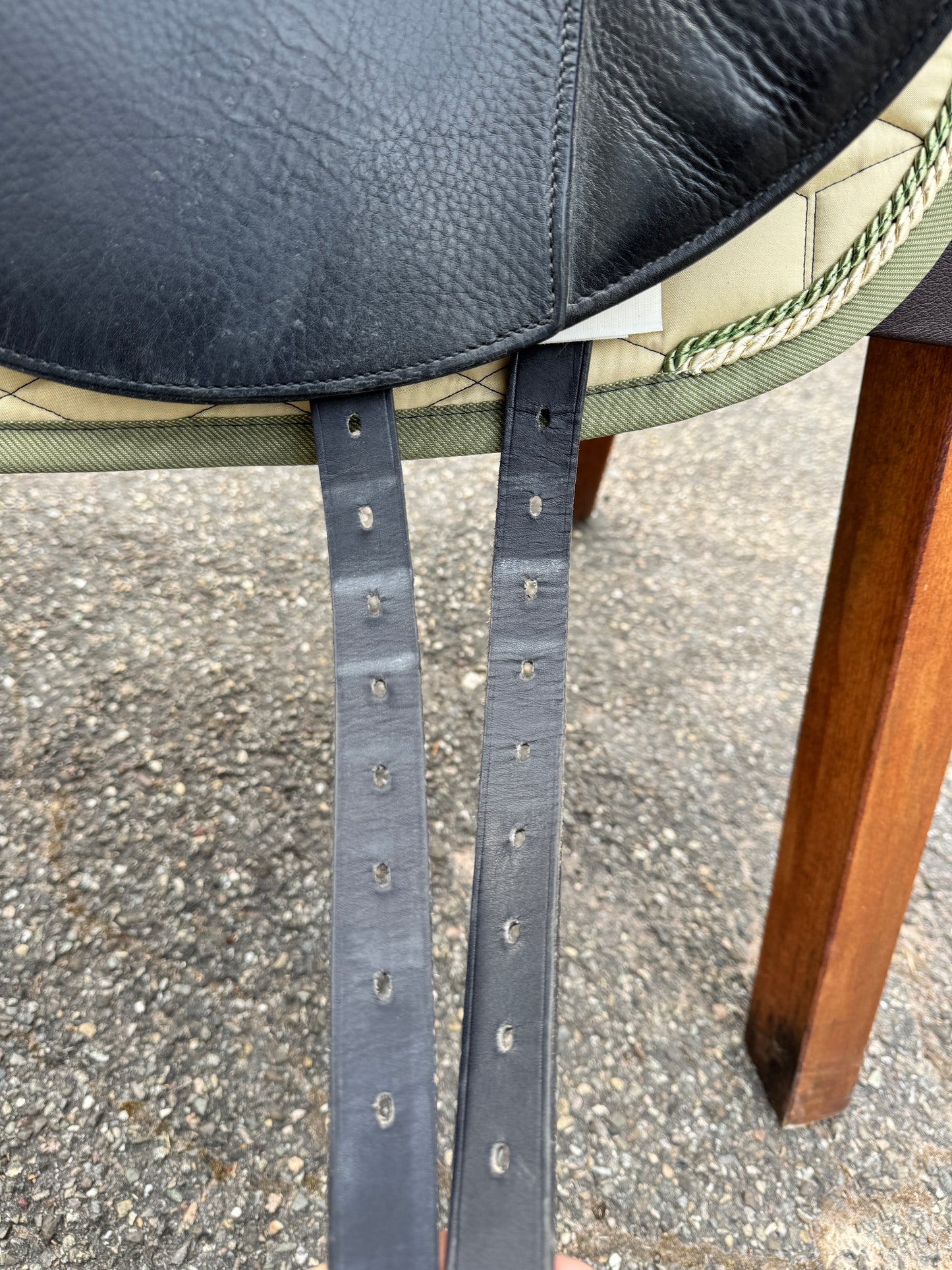 #99 Stübben Virginia Dressursattel 17,5 Zoll 31