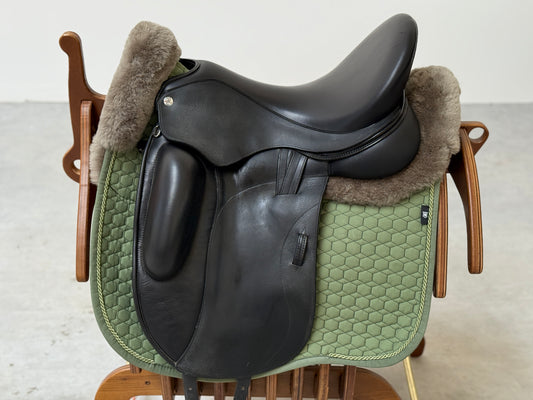Patrick Saddlery Dressursattel 17,5 Zoll Monoblatt wie Custom - breit & hoher Rist