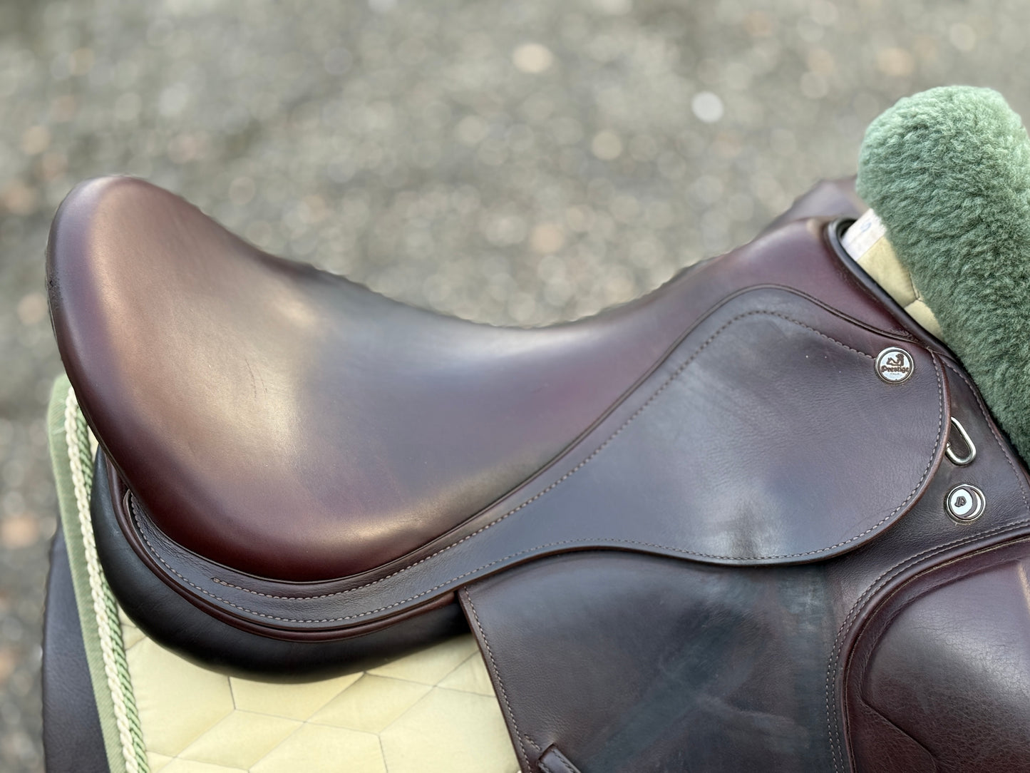 #251 Prestige Philosophy Dressursattel 18 Zoll 33 A L braun aus 2021