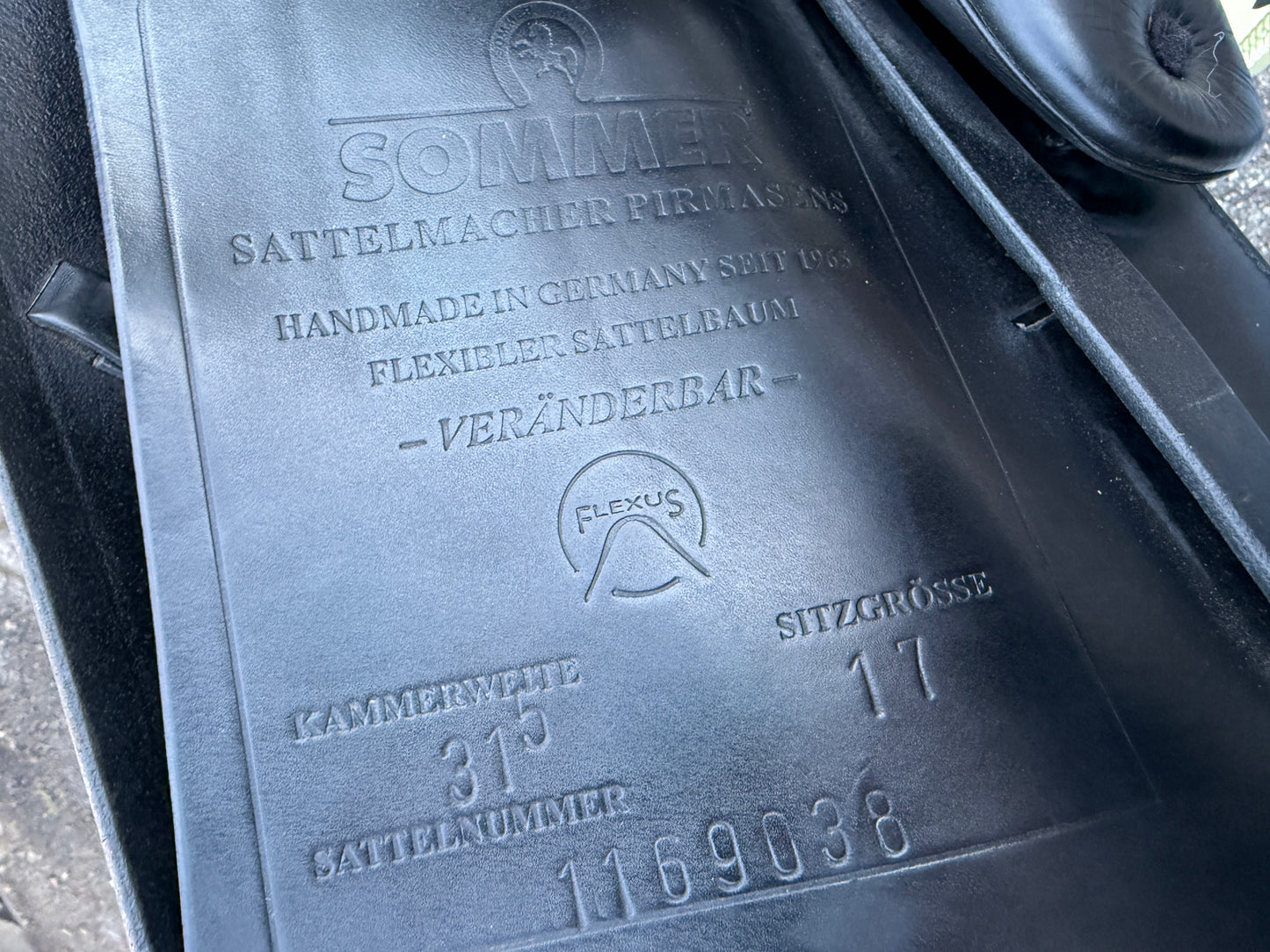 #264 Sommer Esprit Dressursattel 17 Zoll
