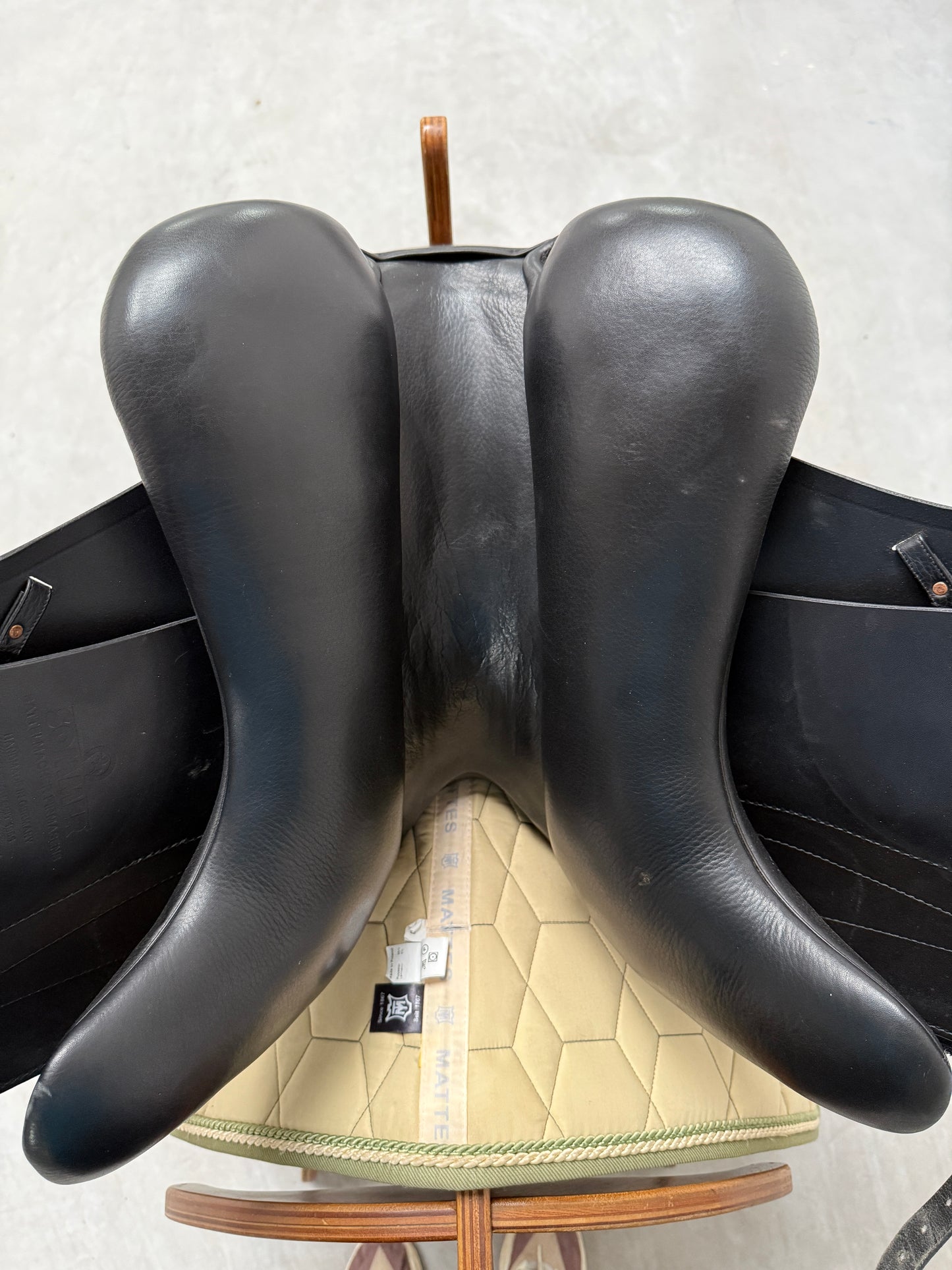 Sommer Jana Dressursattel Ponysattel 16,5 Zoll 36 schwarz wie NEU