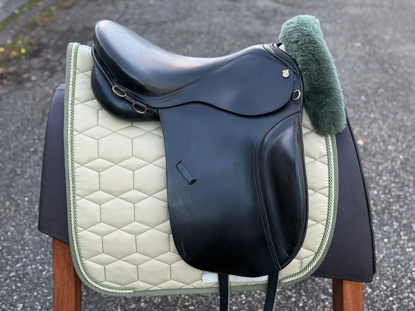 #223 Massimo Dressursattel Islandsattel Tölt II 17,5 Zoll 33