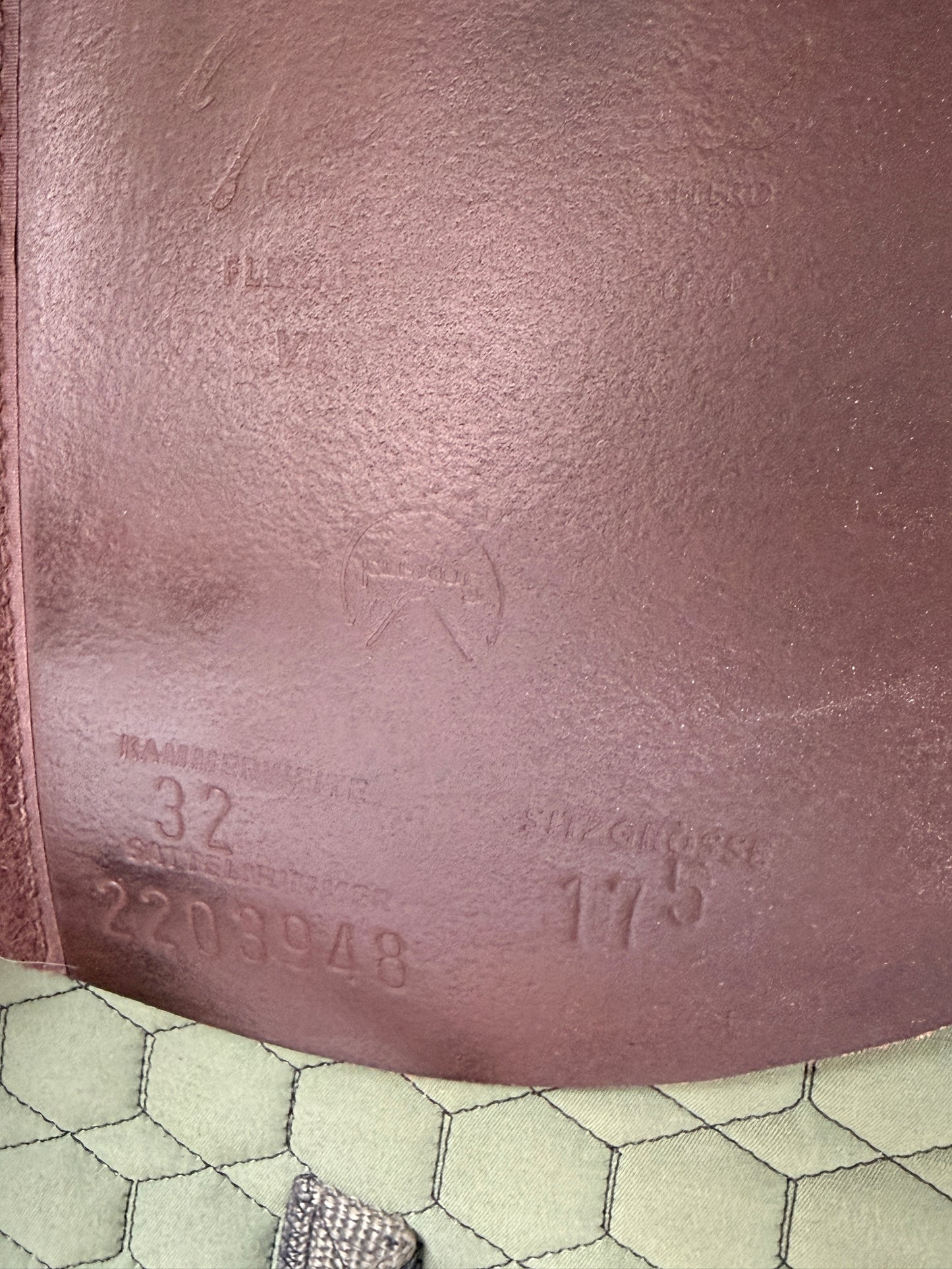 Iberosattel Sevilla Classic Barocksattel 17,5 Zoll braun aus 2022
