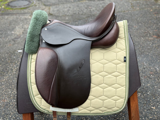 #242 Passier Sirius Dressursattel Schulterfreiheit 17 Zoll braun