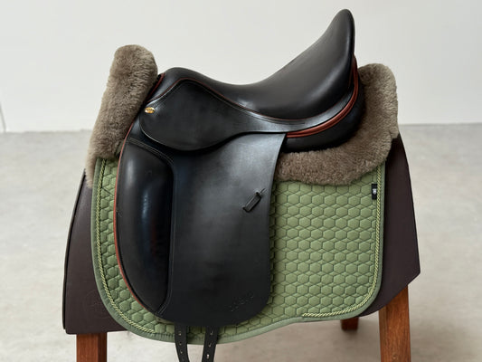 Cobra Dressursattel 17,5 Zoll aus 2018