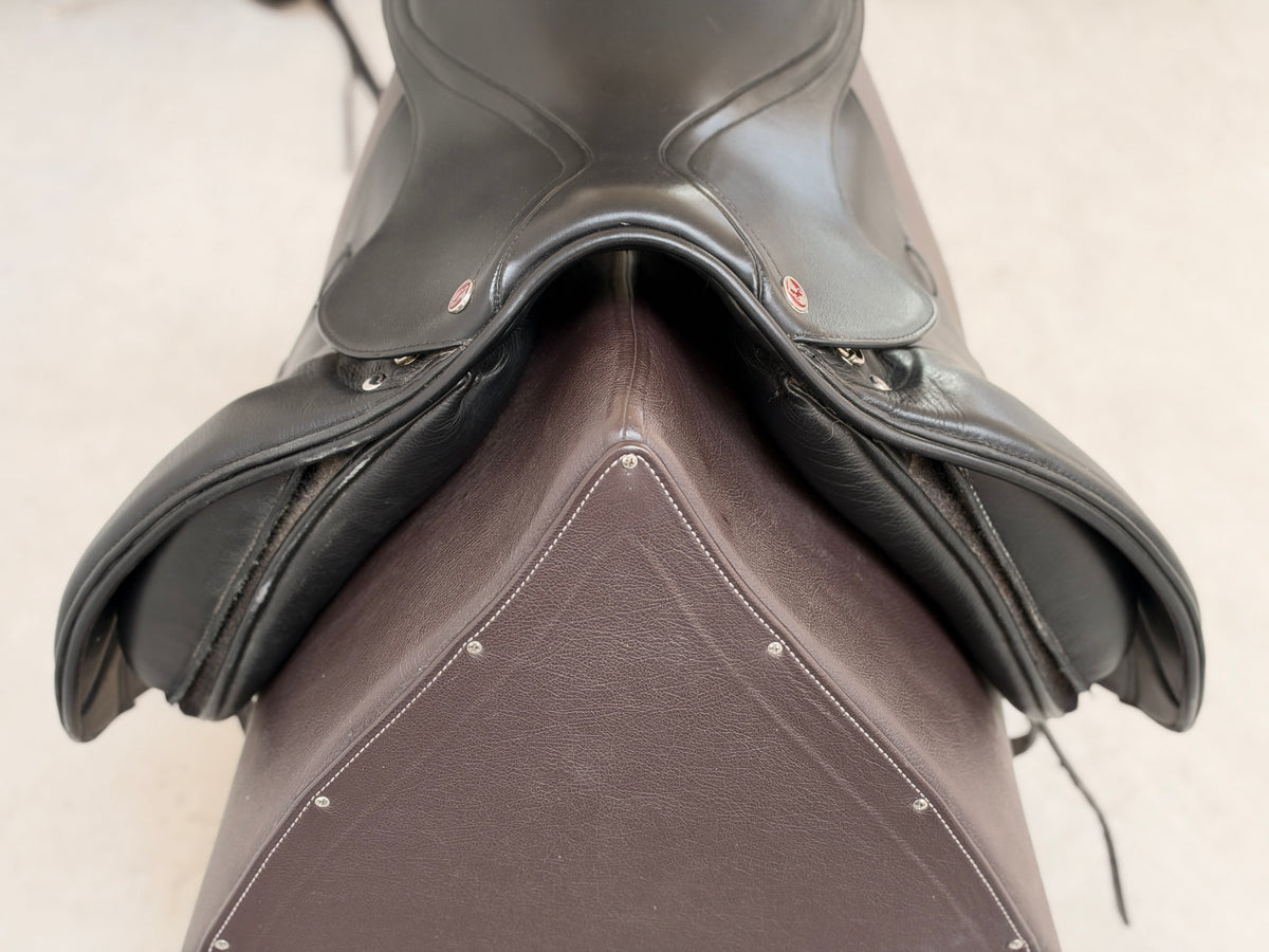 Kieffer Göteborg Dressursattel 18 Zoll für breite & gerade Pferde