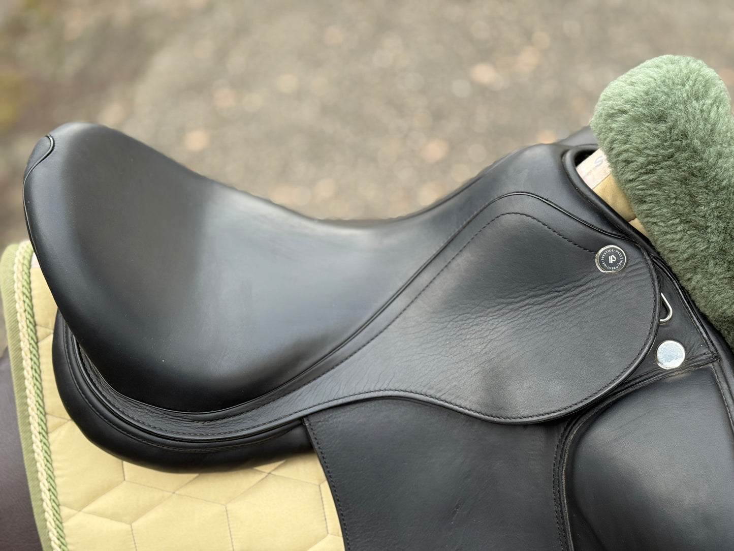 #257 Prestige X Helen FS Dressursattel 17 Zoll 31 aus 2023