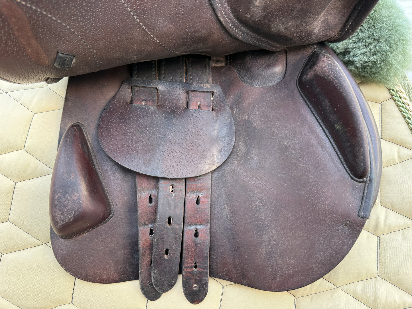 #246 Selleria Equipe Synergy Special Springsattel 17,5 Zoll braun