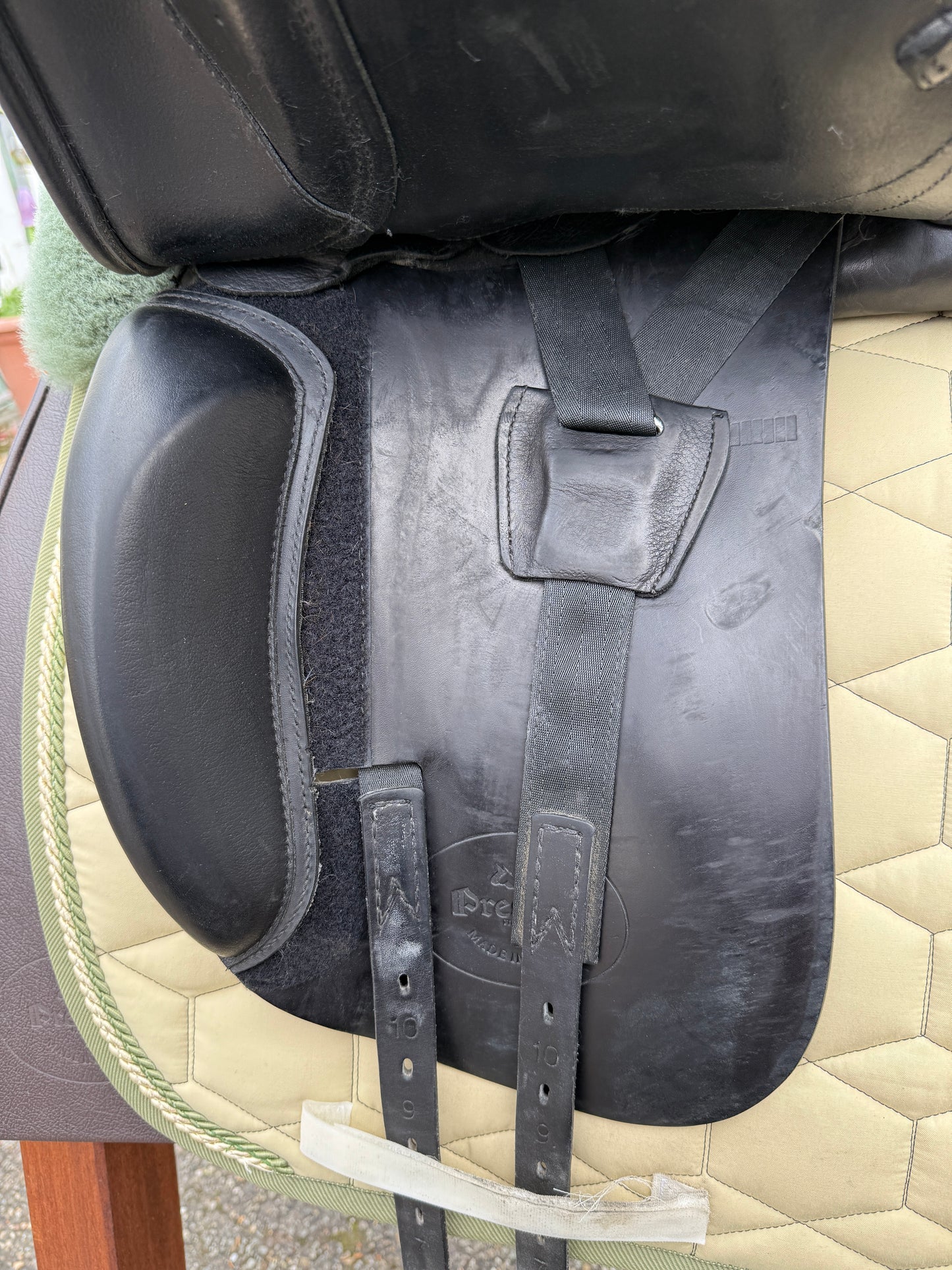 #209 Prestige Bergamo Dressursattel 18 Zoll 32 +2 Kissen doubliert