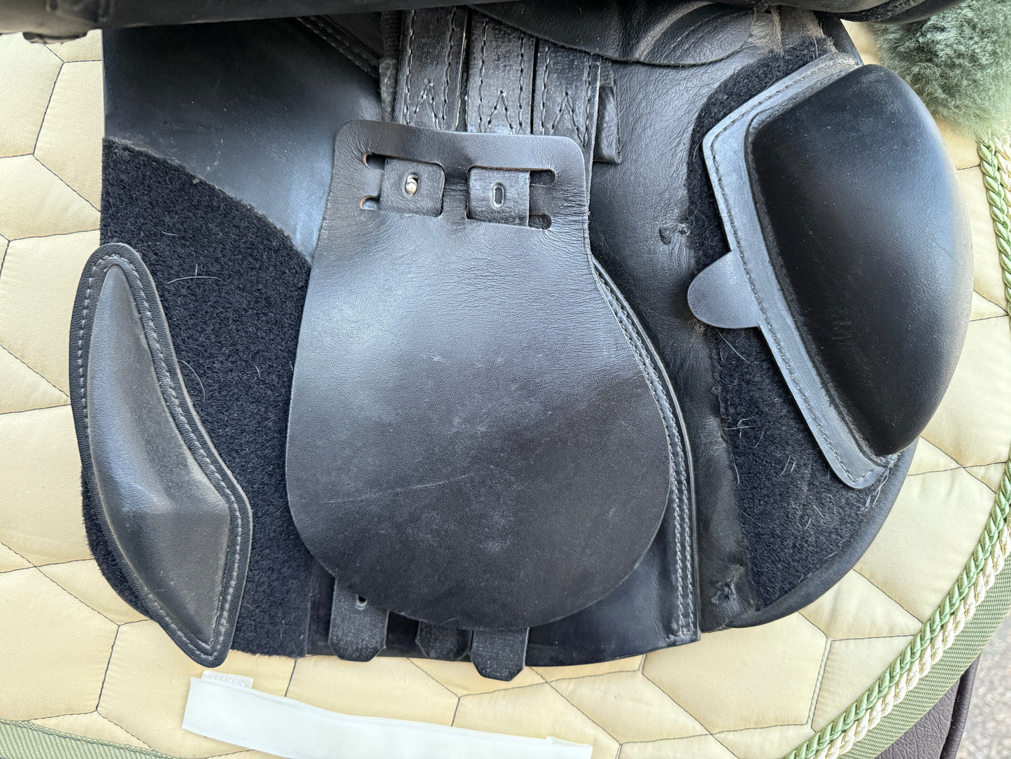 #230 Prestige Venezia Springsattel VSS Sattel 17 Zoll 33