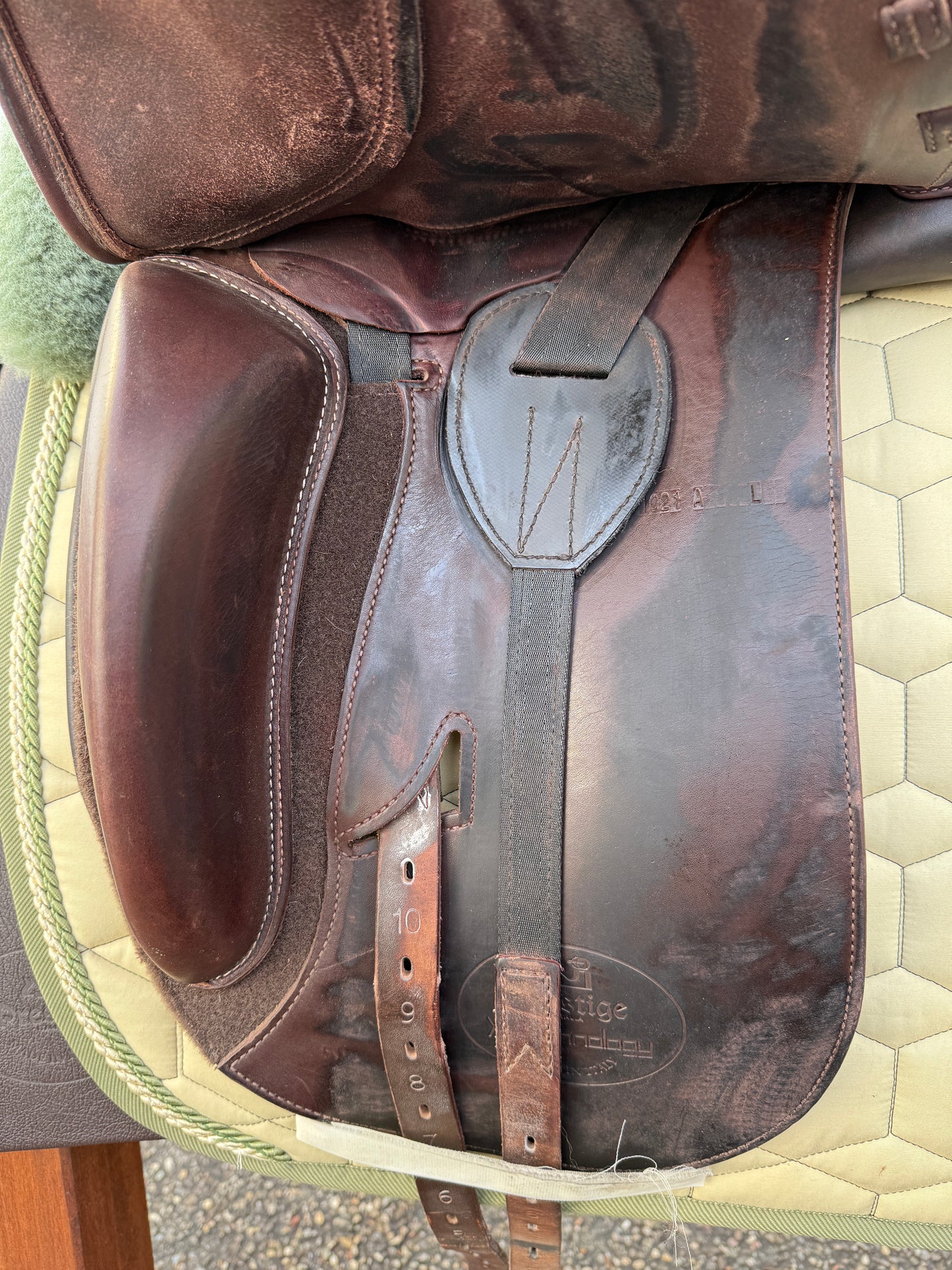 #251 Prestige Philosophy Dressursattel 18 Zoll 33 A L braun aus 2021