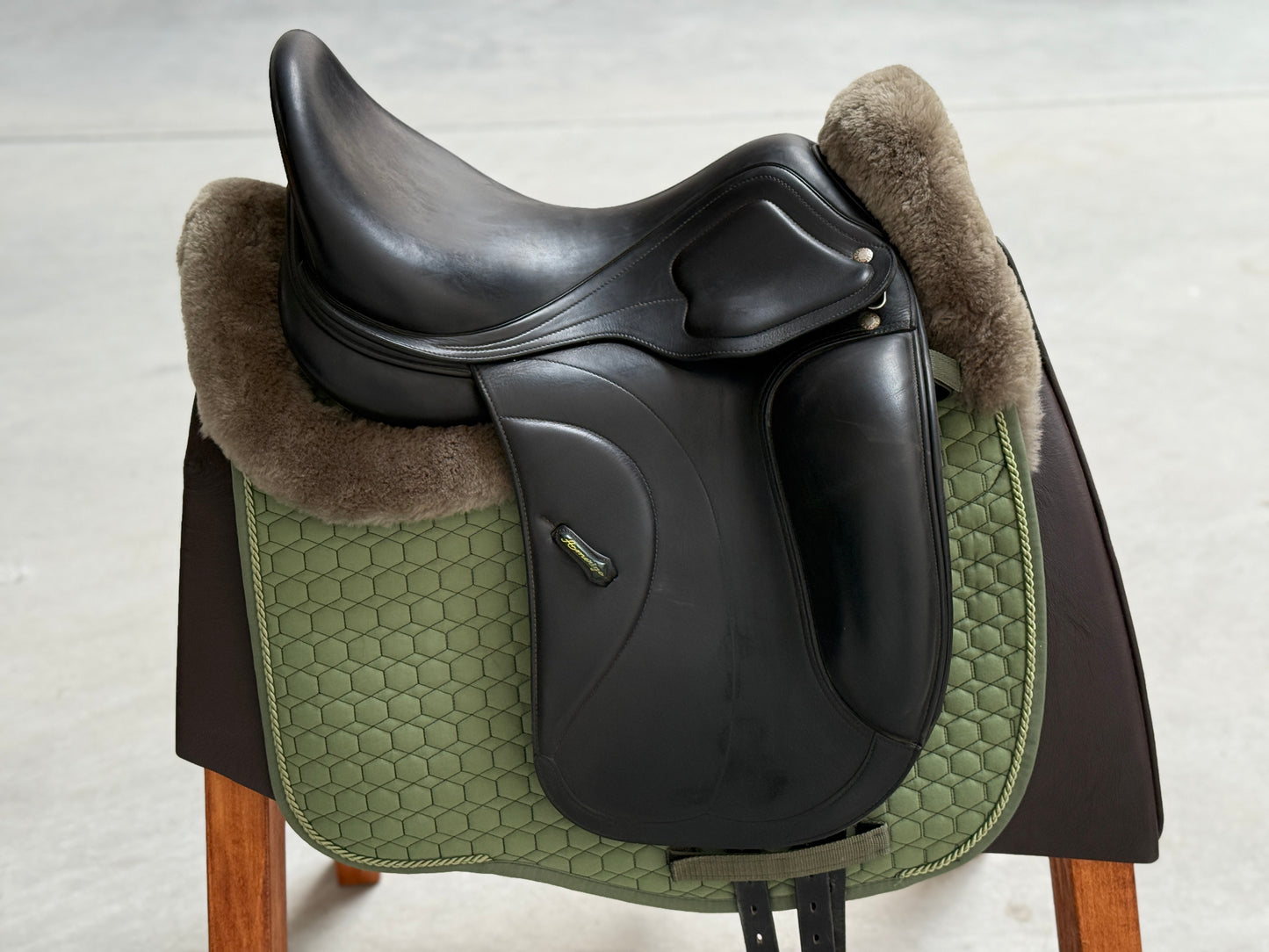 Amerigo Cervia II Pinerolo Dressursattel 17,5 Zoll Klettpauschen