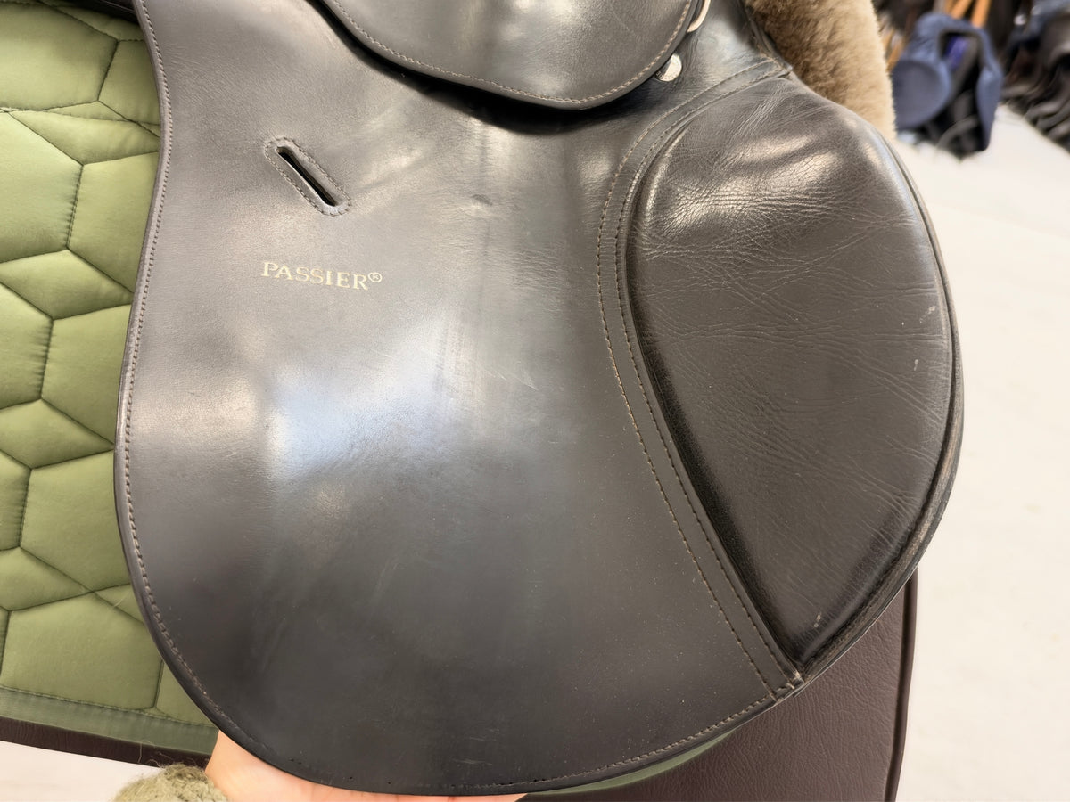 Passier Phoenix Springsattel 17,5 Zoll Breite Kammer