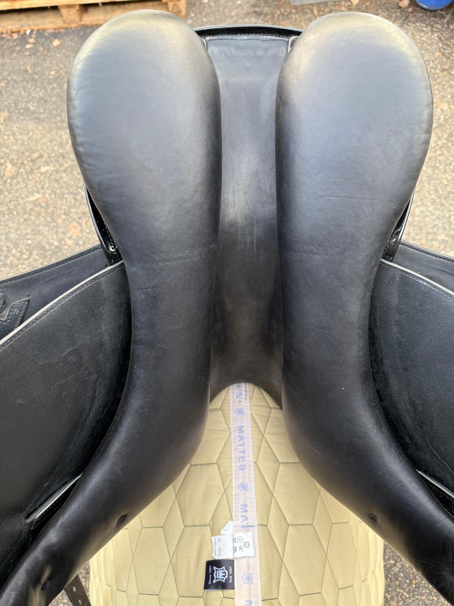 #254 Erreplus Elena Dressursattel 18 Zoll mit Lack