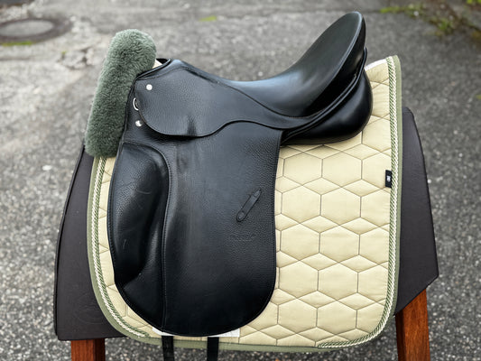 #148 Passier Corona II Dressursattel 17 Zoll