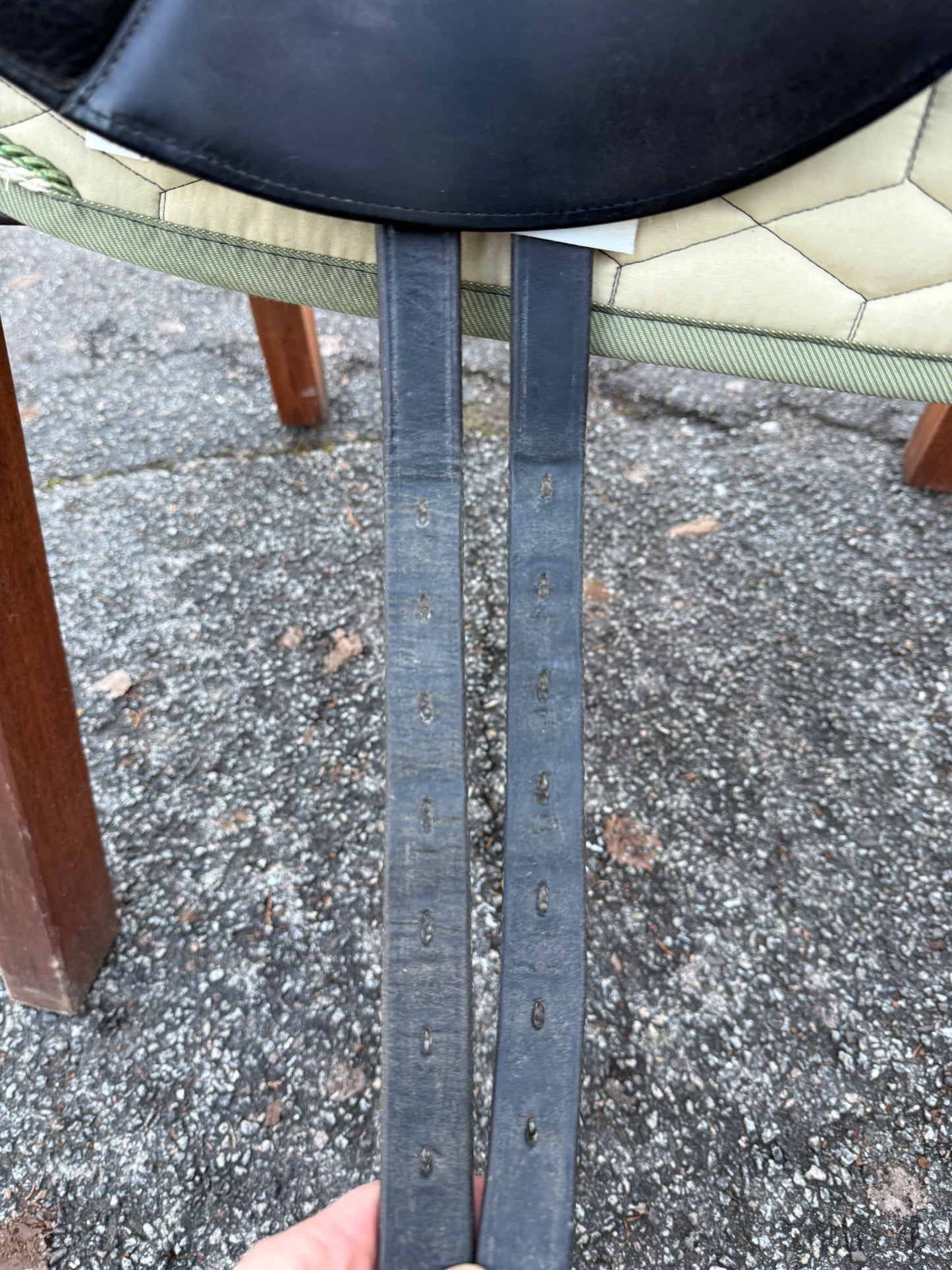 #252 Hennig Dressursattel 17 Zoll Doppelblatt