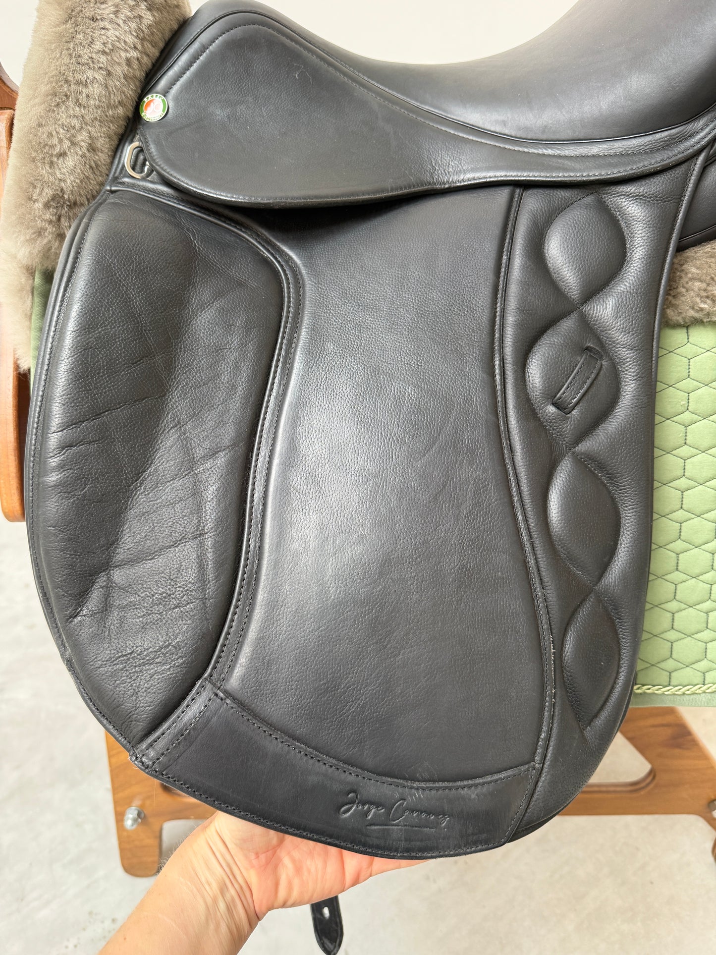 Jorge Canaves Pradera II Dressursattel 17,5 Zoll schwarz Barocksattel Working Equitation neuwertig