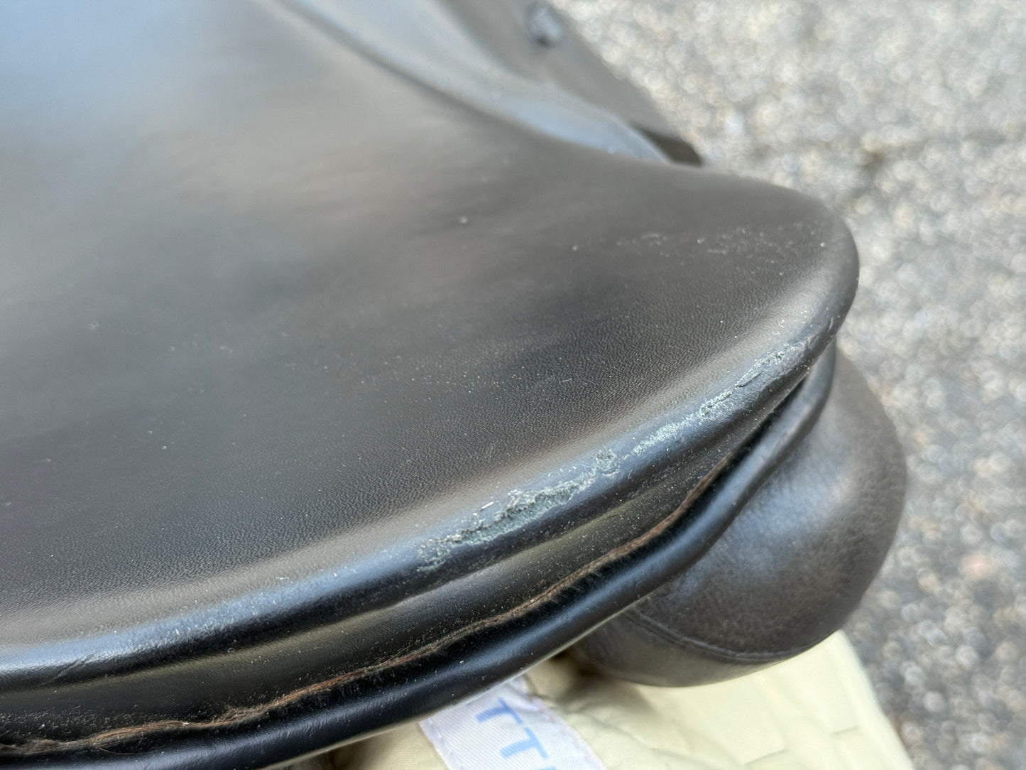 #208 Passier Avior Springsattel 17,5 Zoll breite Kammer