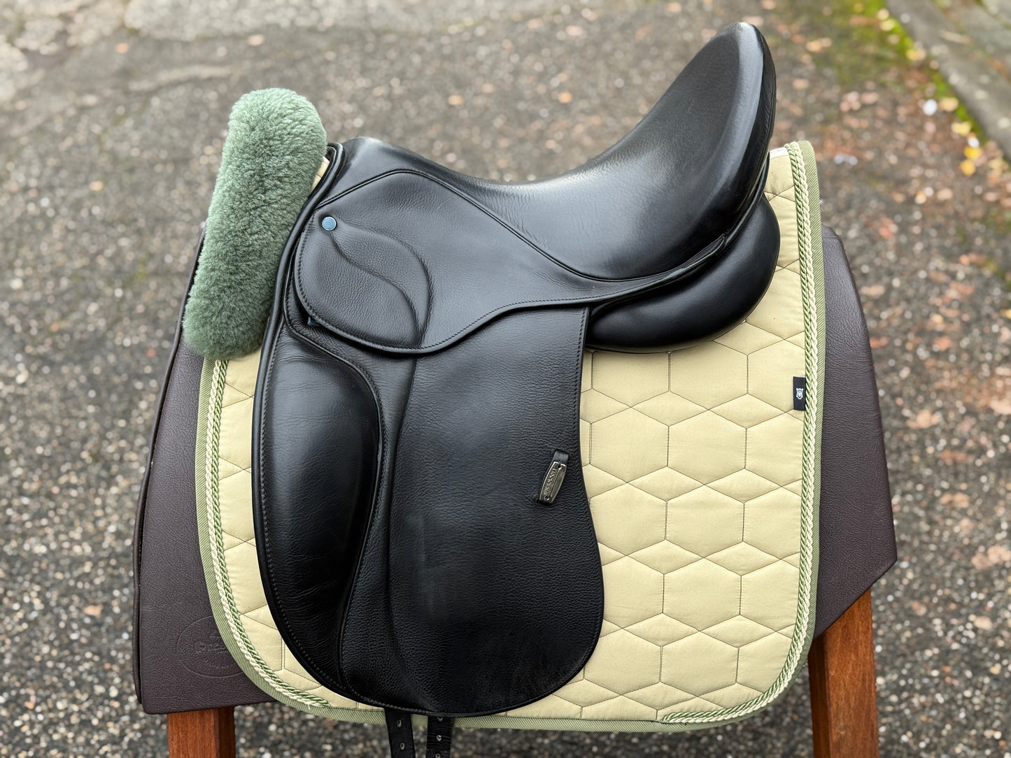 #238 Stübben Aramis GP II CH Dressursattel 17,5 Zoll