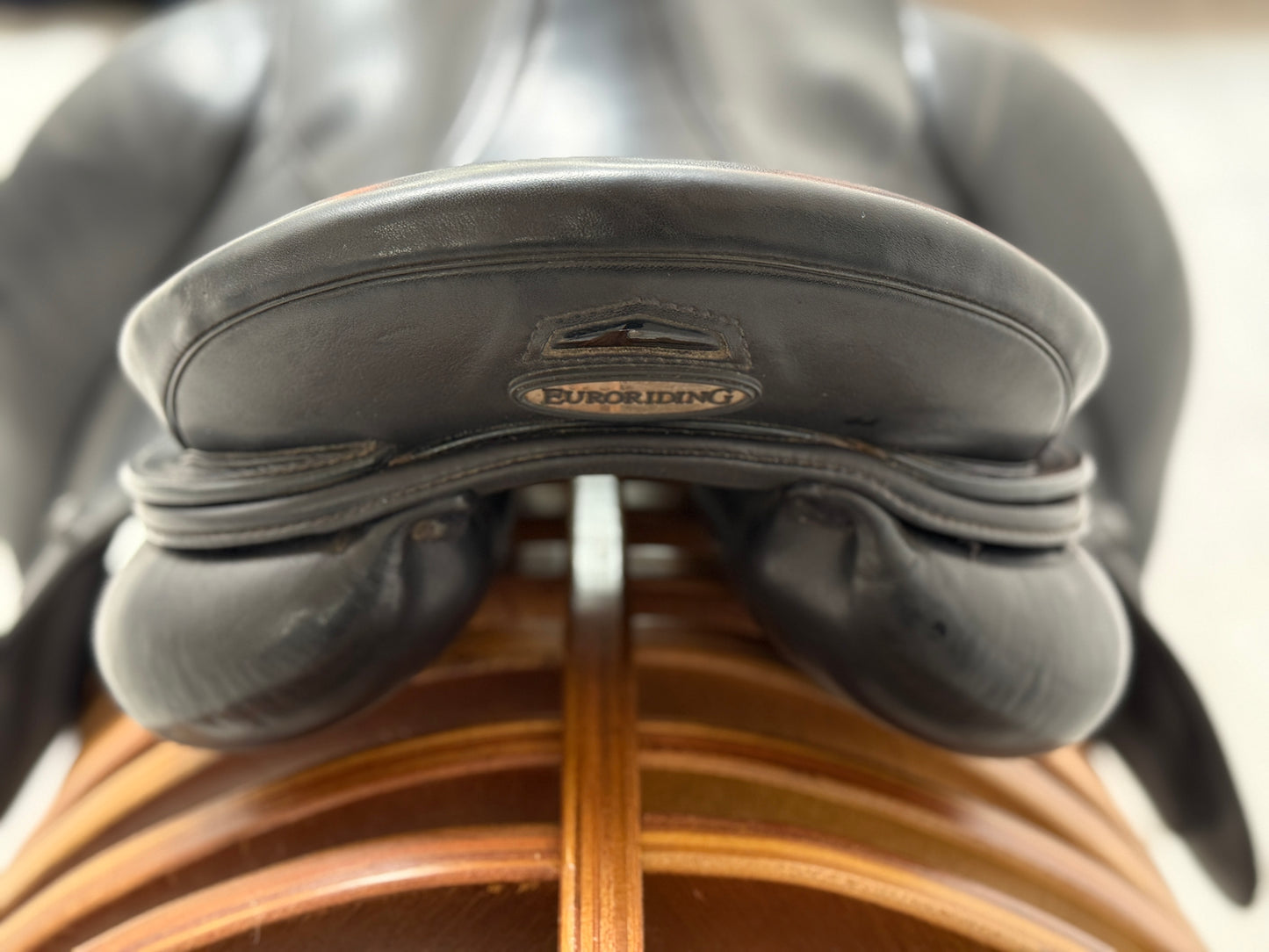 Euroriding Emilio Dressursattel doubliert 17 Zoll 33 aus 2019
