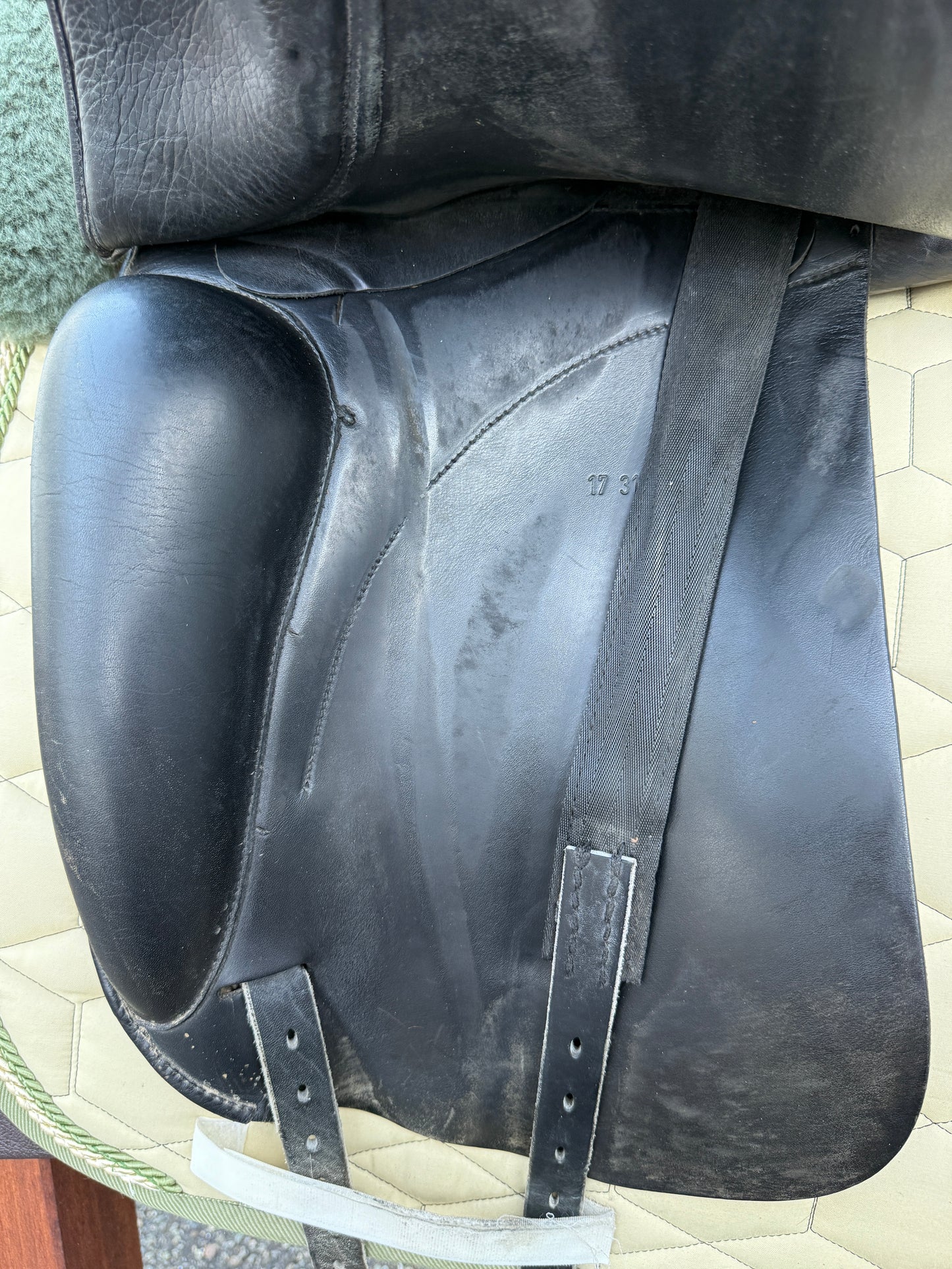 #191 Prestige Top Dressage Dressursattel 17 Zoll 31