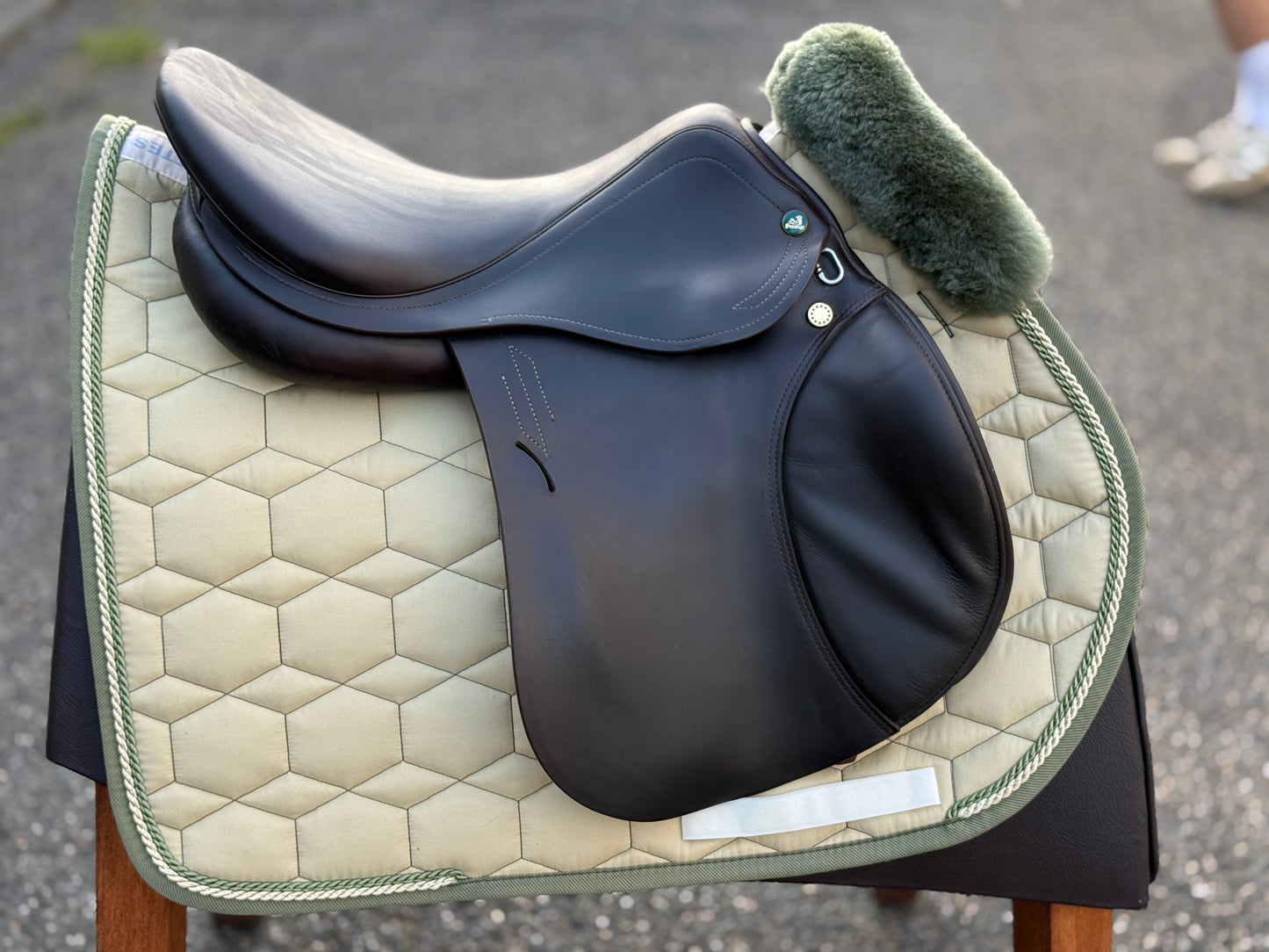 #K142 Prestige Roma Jump Springsattel 17 Zoll 34 braun