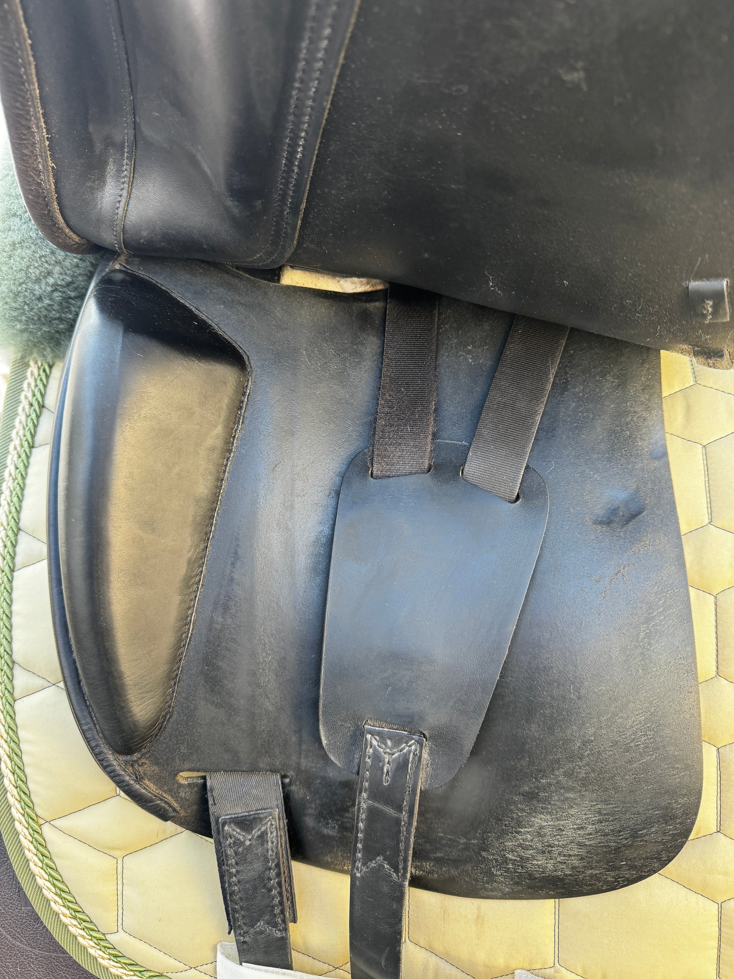 #145 Cobra Dressursattel 17,5 Zoll dunkelbraun