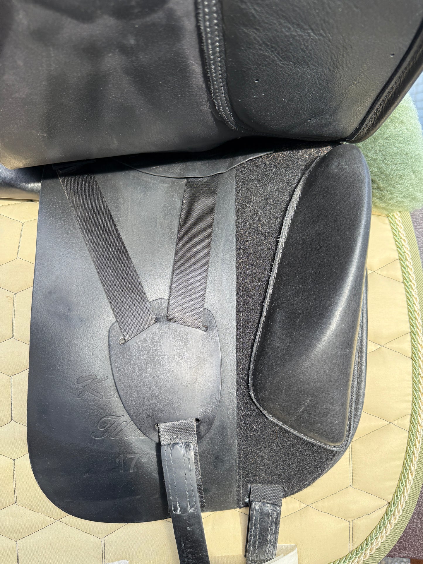 #K173 Kentaur Ithaka Dressursattel 17 Zoll Fit 3 neuwertig