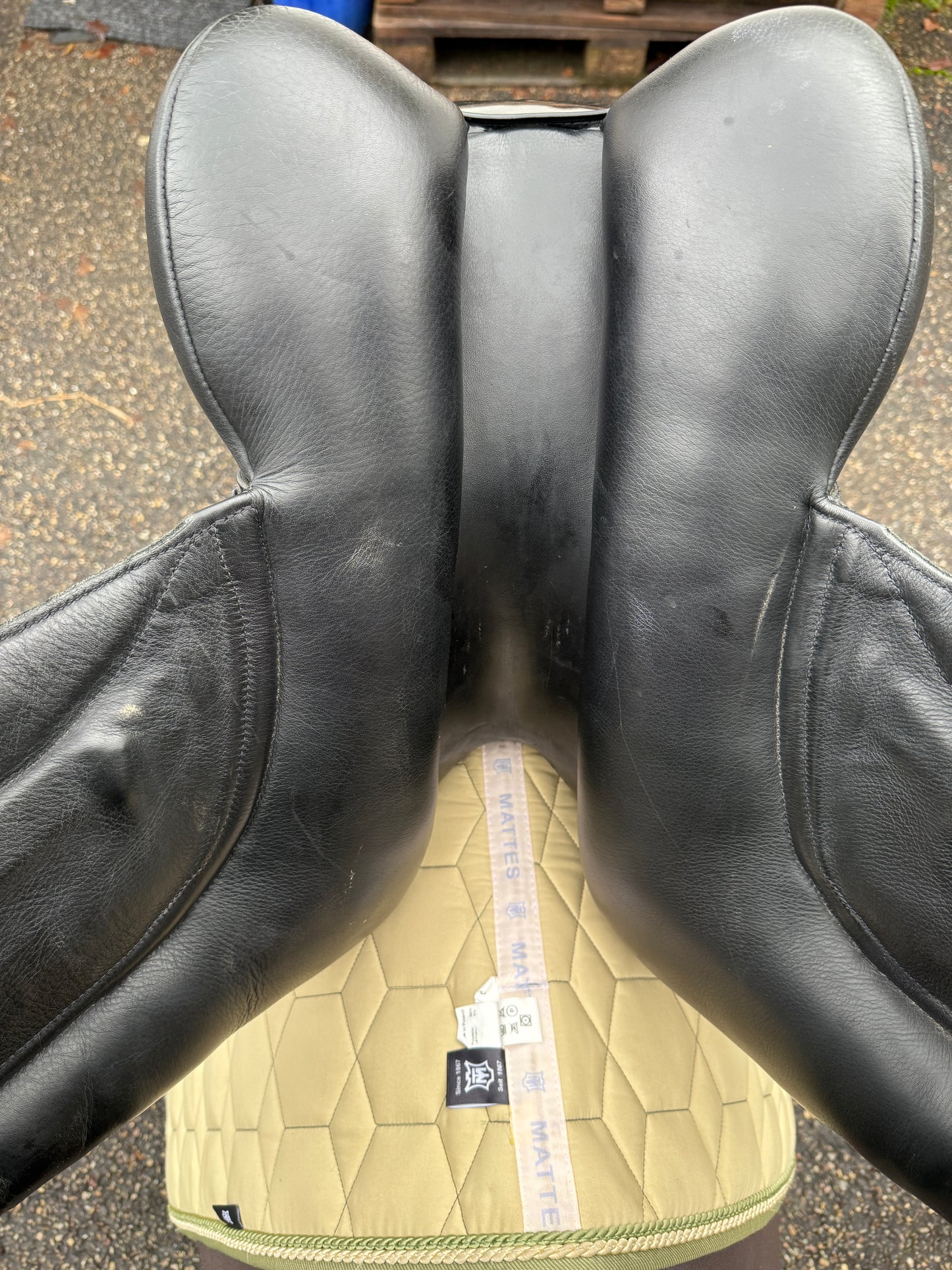 #243 Custom Dressursattel Wolfgang Omni 17 Zoll Monoblatt