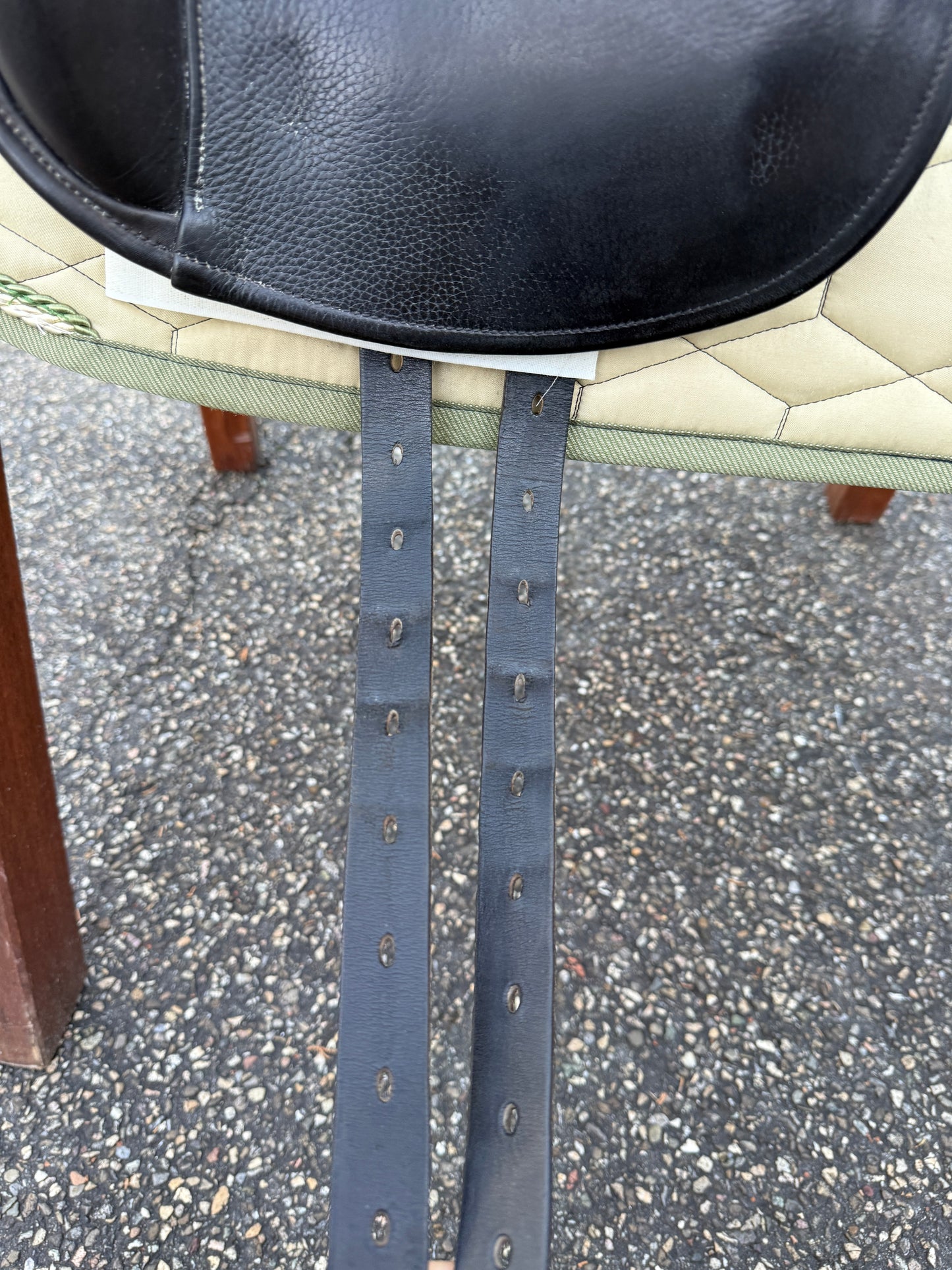 #224 County Perfection Dressursattel 17 Zoll MW