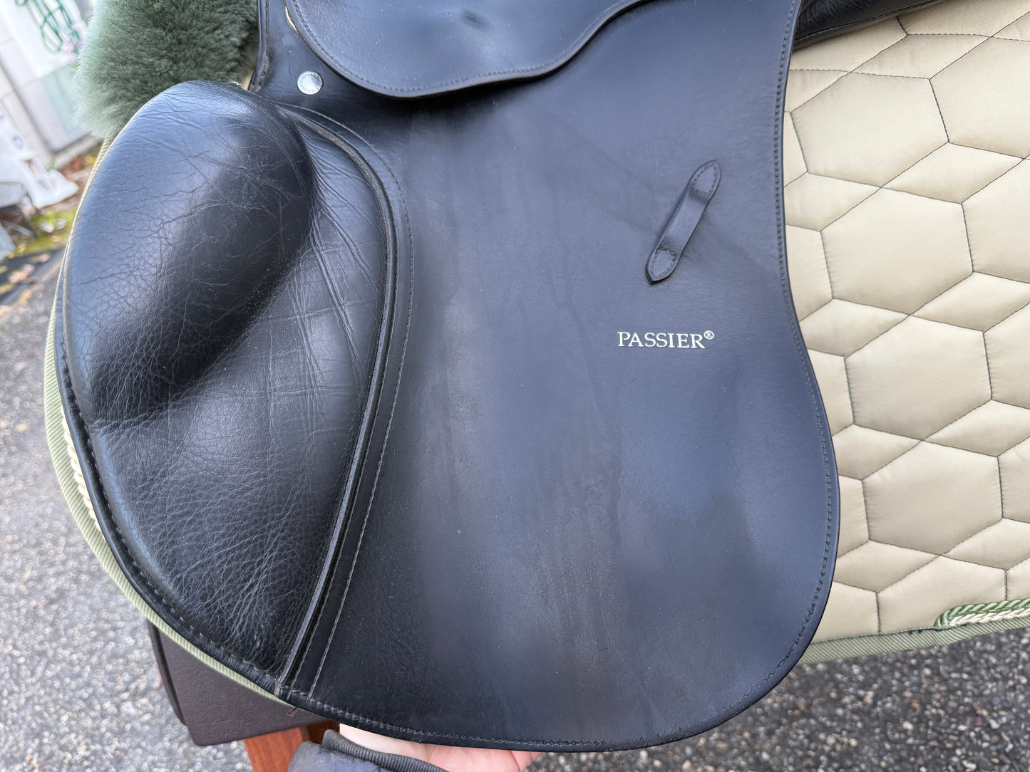 #208 Passier Avior Springsattel 17,5 Zoll breite Kammer