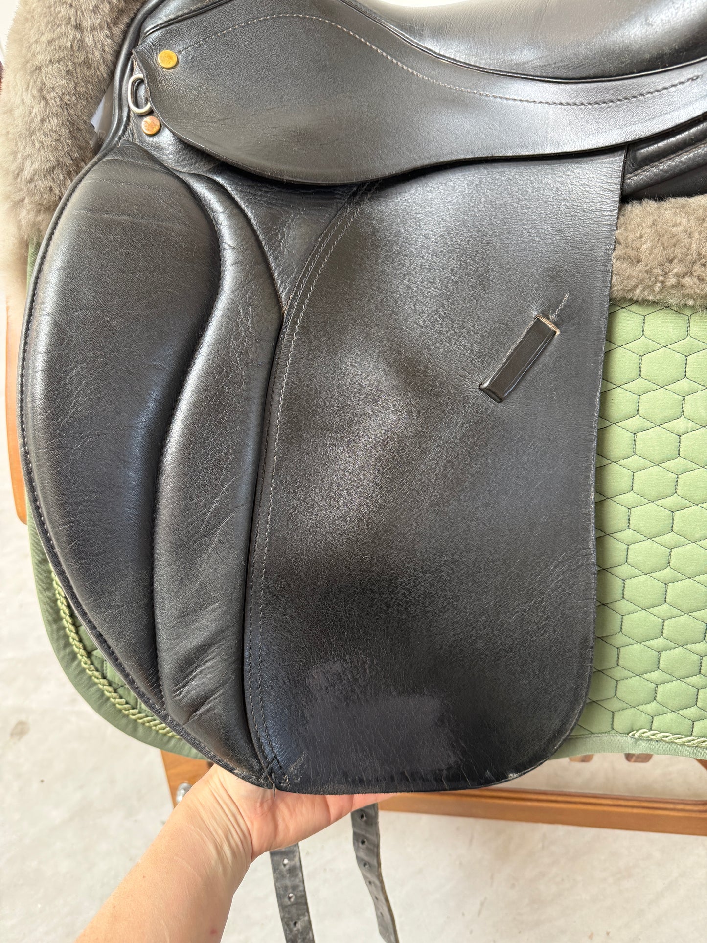 Velicea Basic Skoli Dressursattel 17,5 Zoll 30