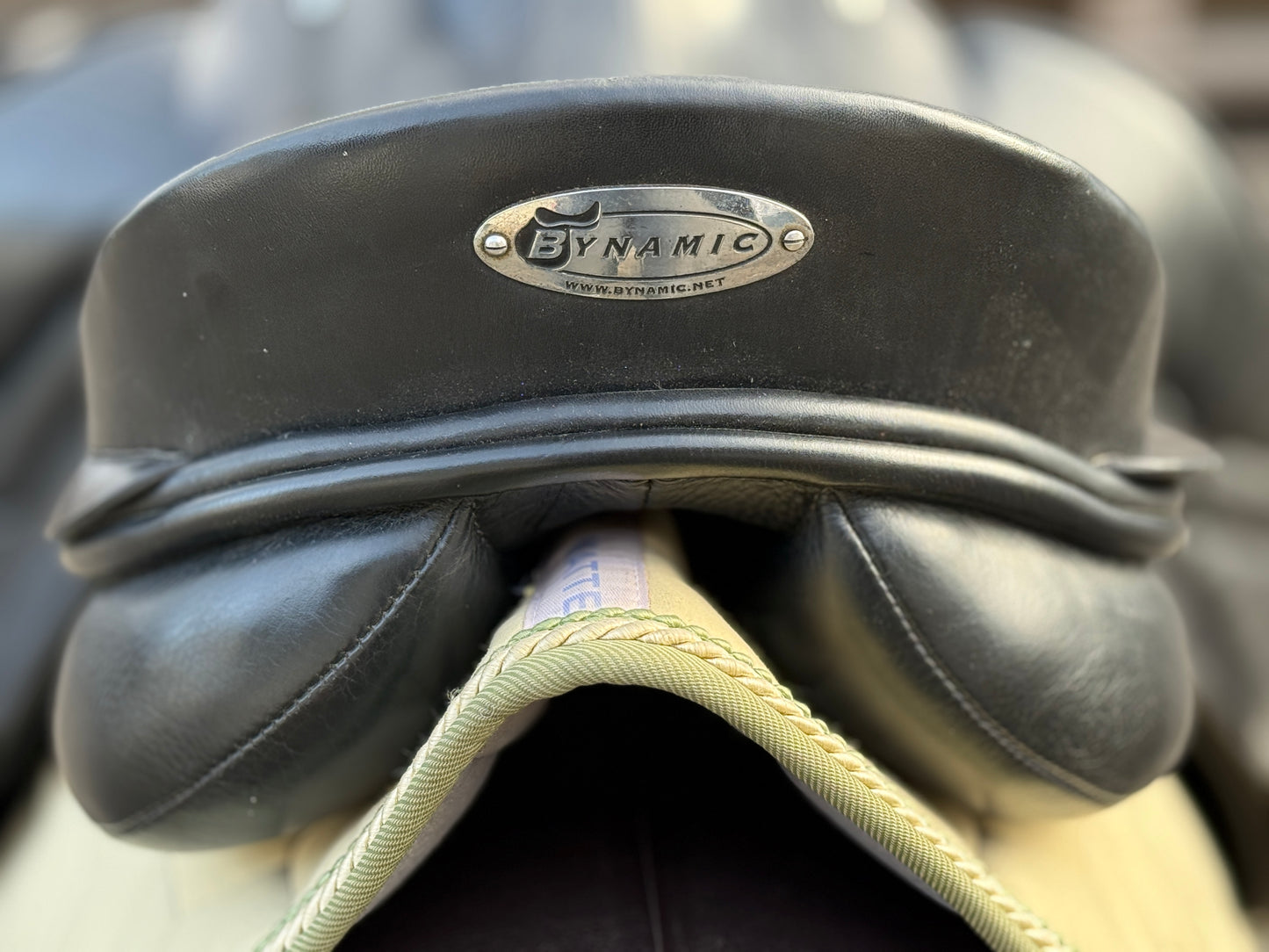 #K169 Niedersüß Bynamic Dressursattel 18 Zoll wechselbares Kopfeisen