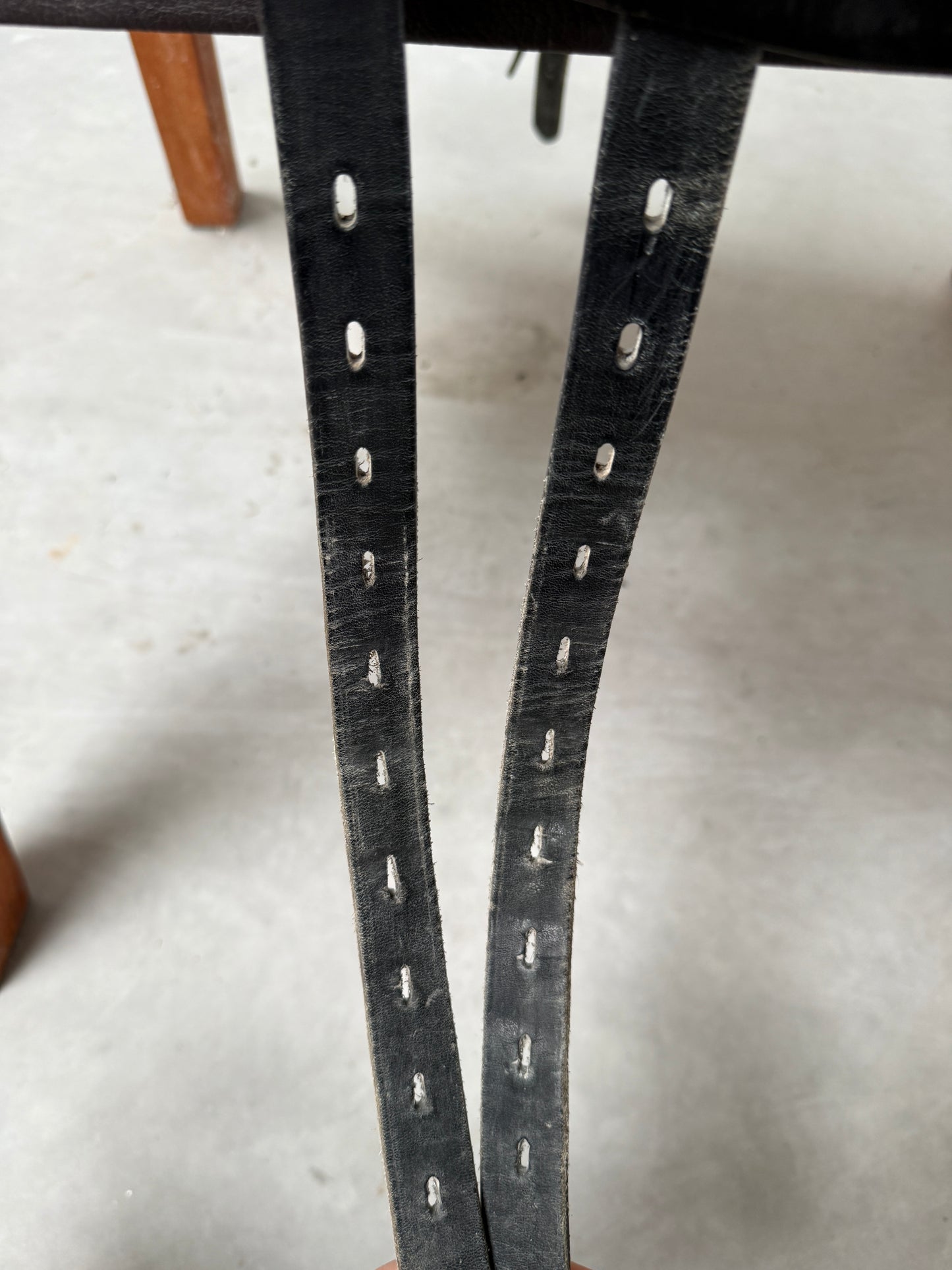 Cobra Dressursattel 17,5 Zoll halbtief & kurz