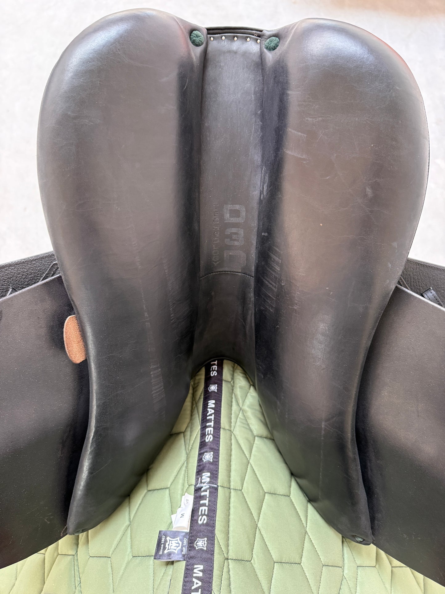 Devoucoux Biarritz LAB Springsattel 18 Zoll schwarz