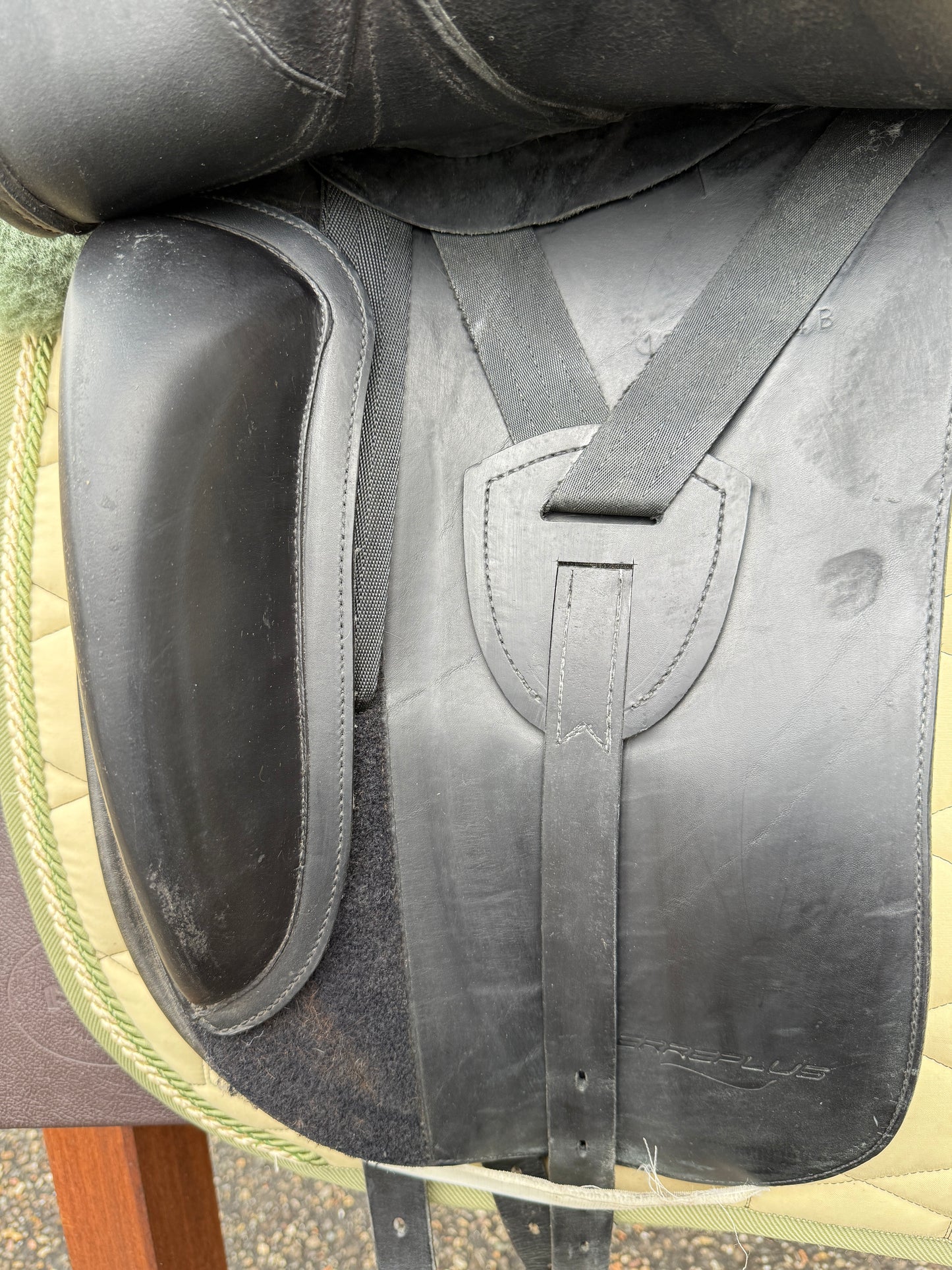 #237 Erreplus Adelinde Dressursattel 17 Zoll 34