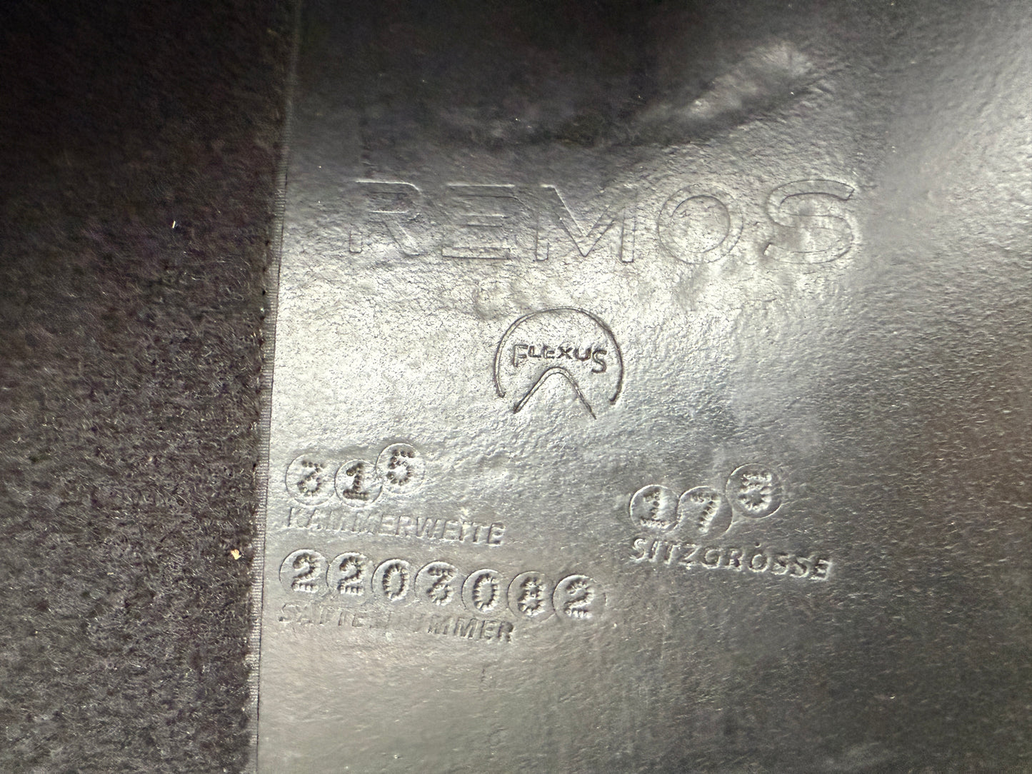 #232 Sommer Remos Pulse VS-Sattel 17,5 Zoll aus 2022