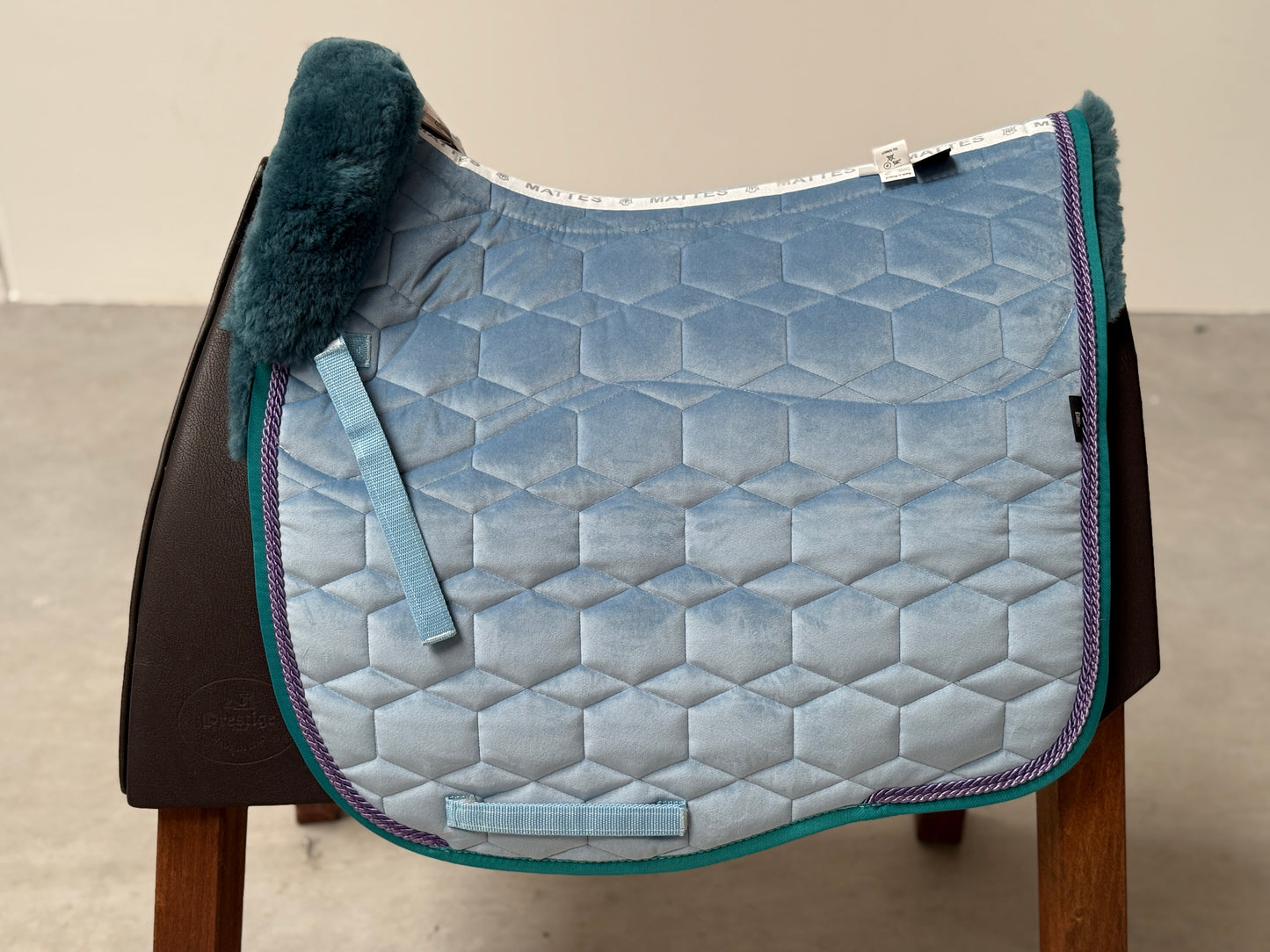 Mantilla de piel de cordero Mattes Eurofit doma (4 colores)