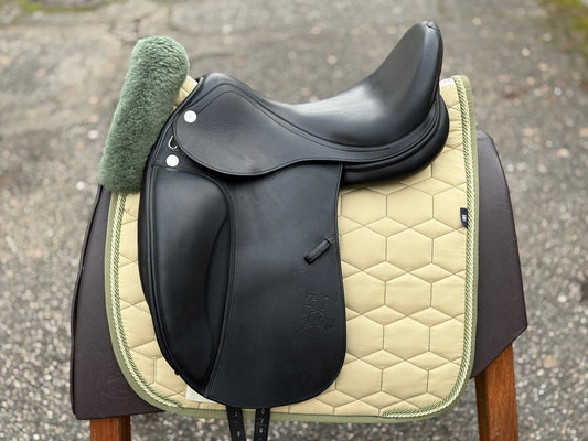 #257 Prestige X Helen FS Dressursattel 17 Zoll 31 aus 2023