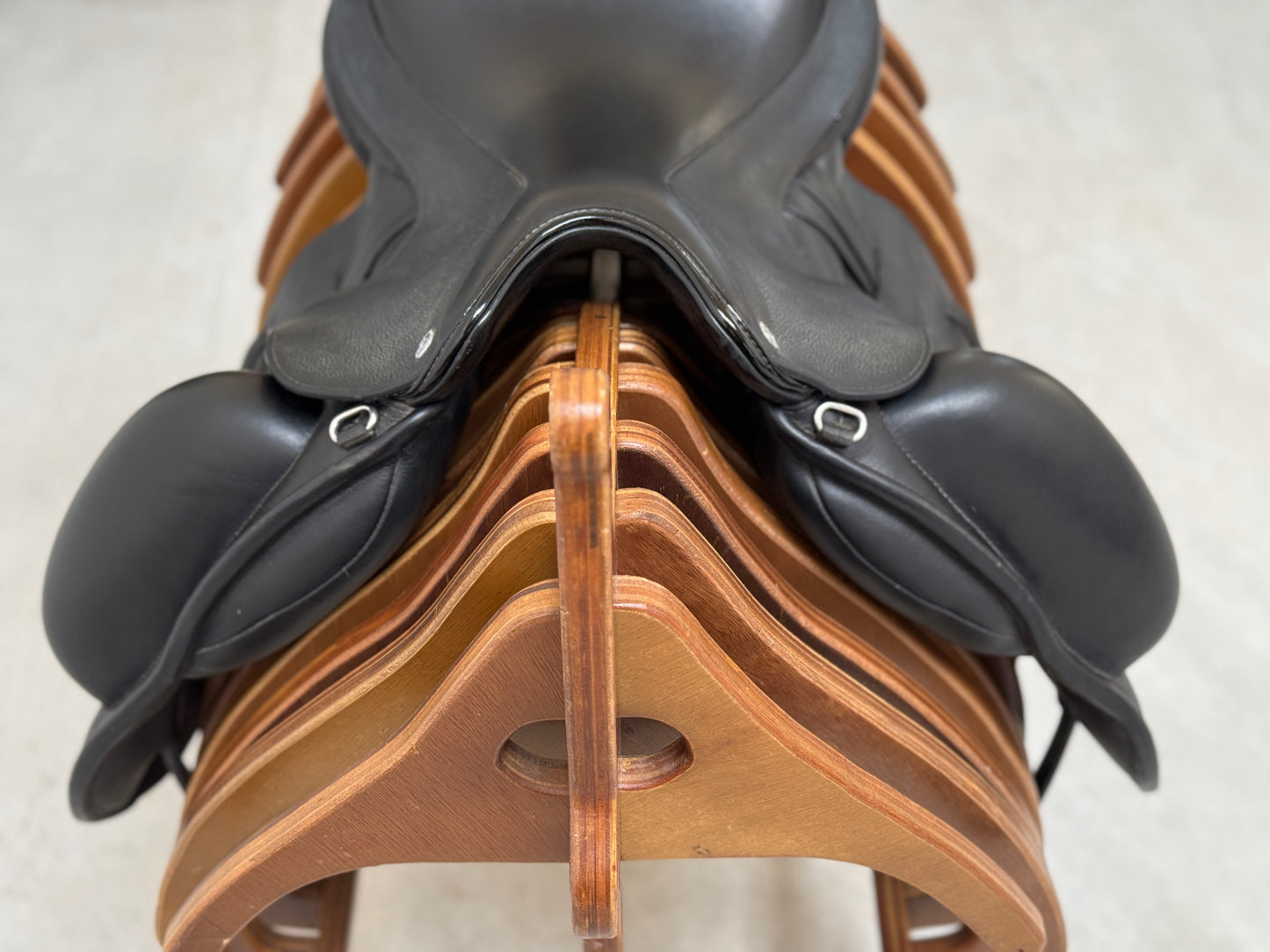 Patrick Saddlery Dressursattel 17,5 Zoll Monoblatt wie Custom - breit & hoher Rist