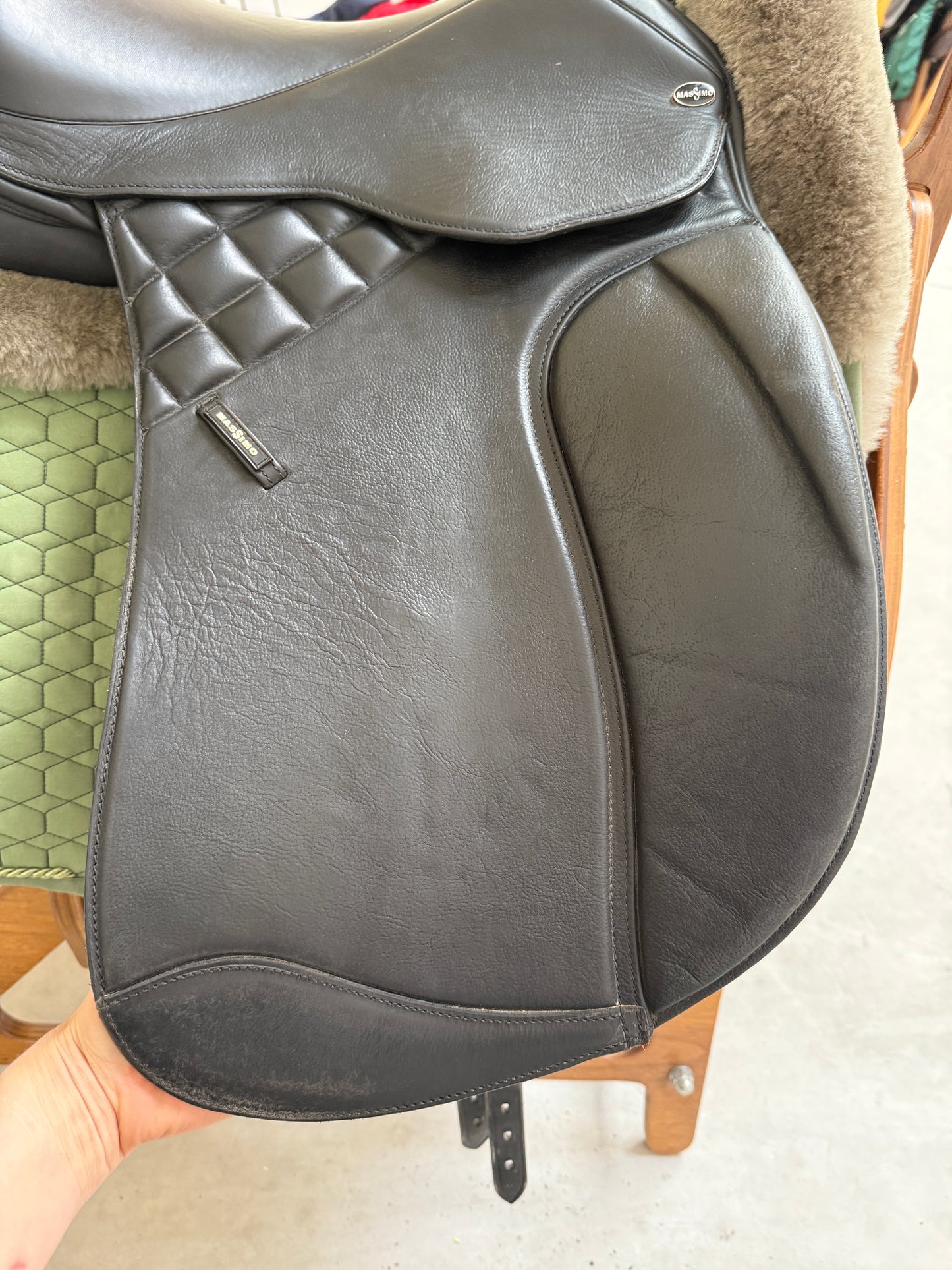 Massimo Saddle UP Dressursattel 17,5 Zoll 34